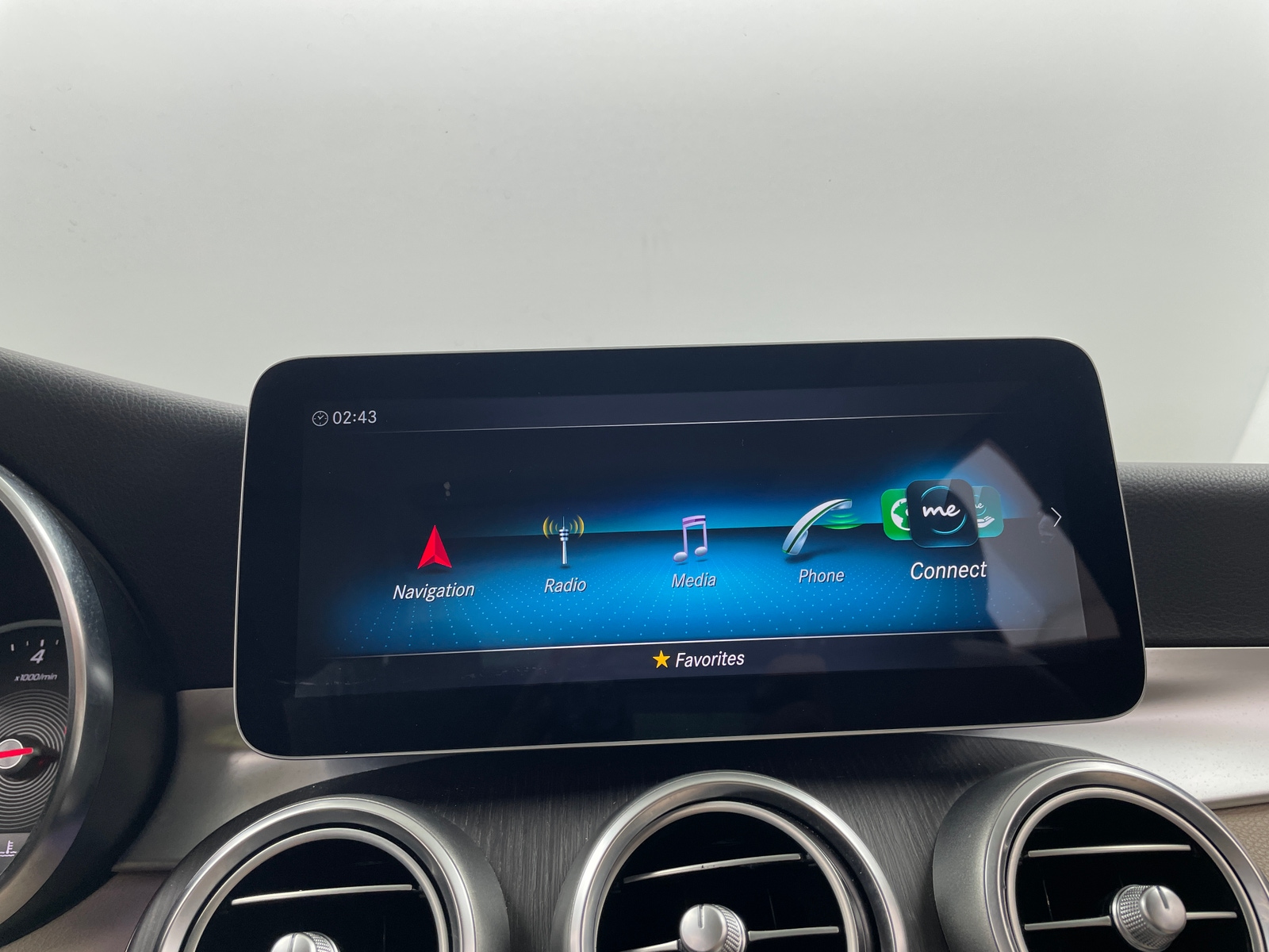 Thumbnail: 2020 Mercedes-Benz C-Class - 3