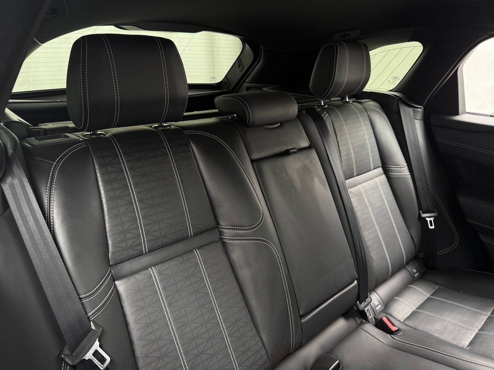 Thumbnail: 2018 Land Rover Range Rover Velar - 6