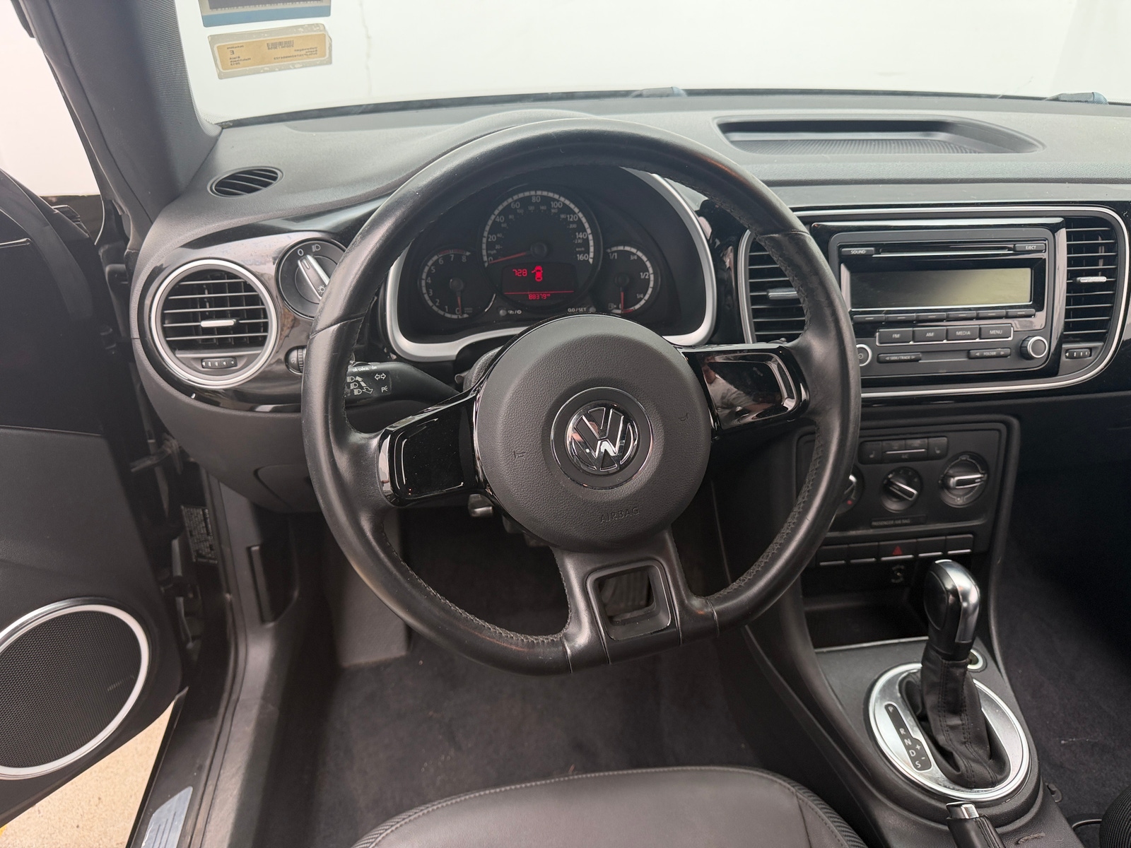 Thumbnail: 2013 Volkswagen Beetle - 3