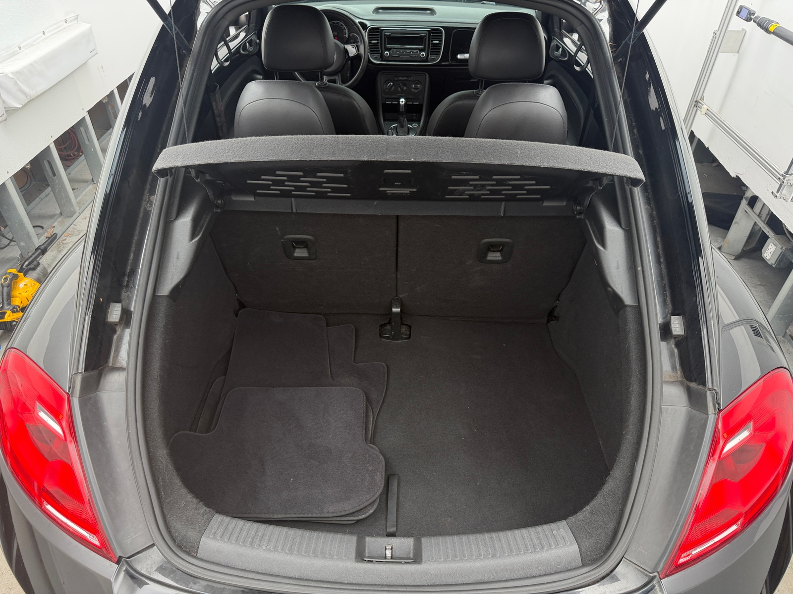 Thumbnail: 2013 Volkswagen Beetle - 5