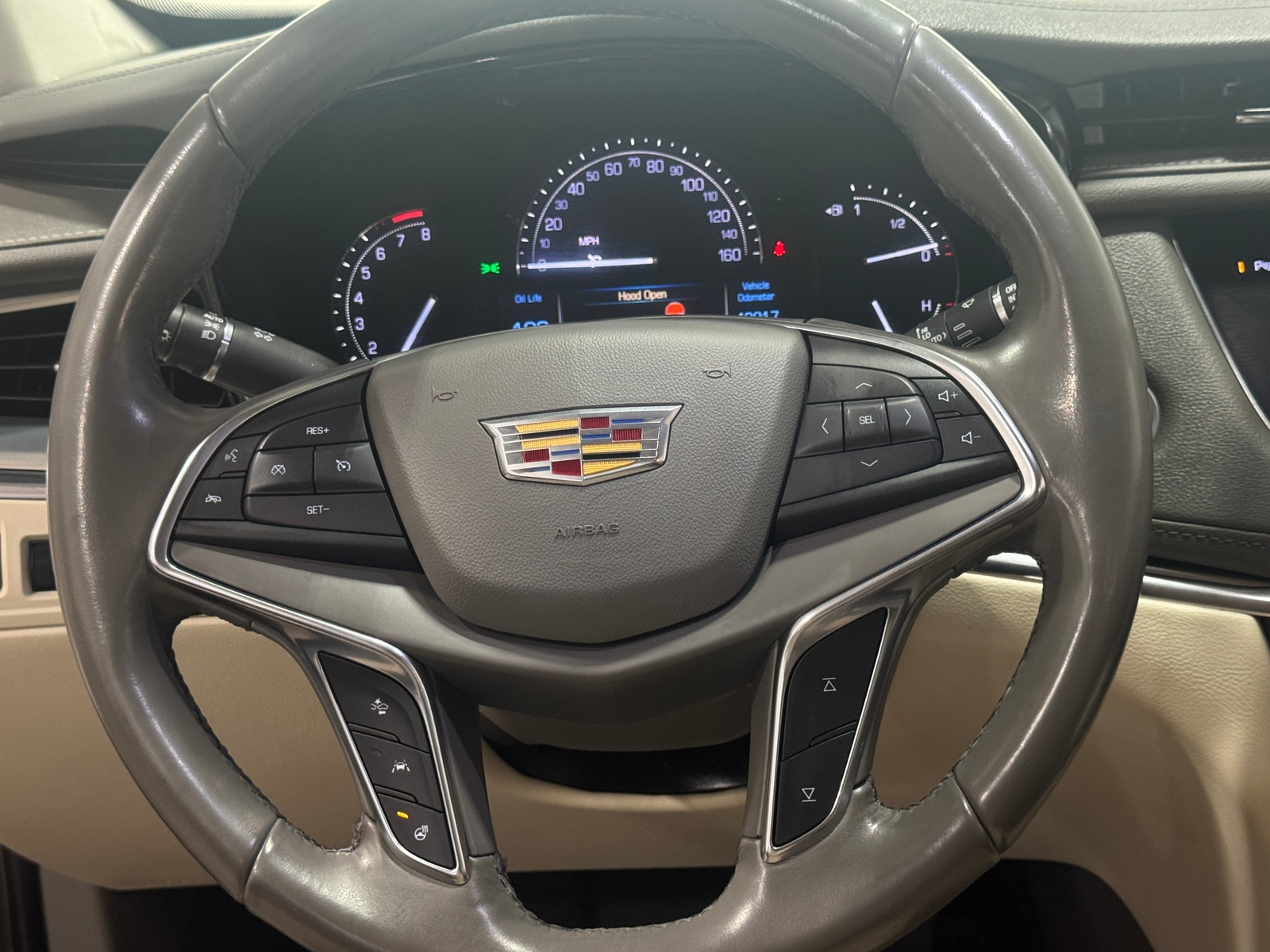 Thumbnail: 2019 Cadillac XT5 - 4