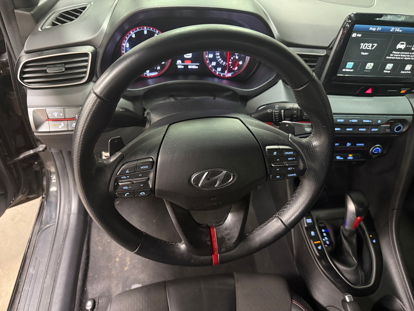 Thumbnail: 2020 Hyundai Veloster - 5
