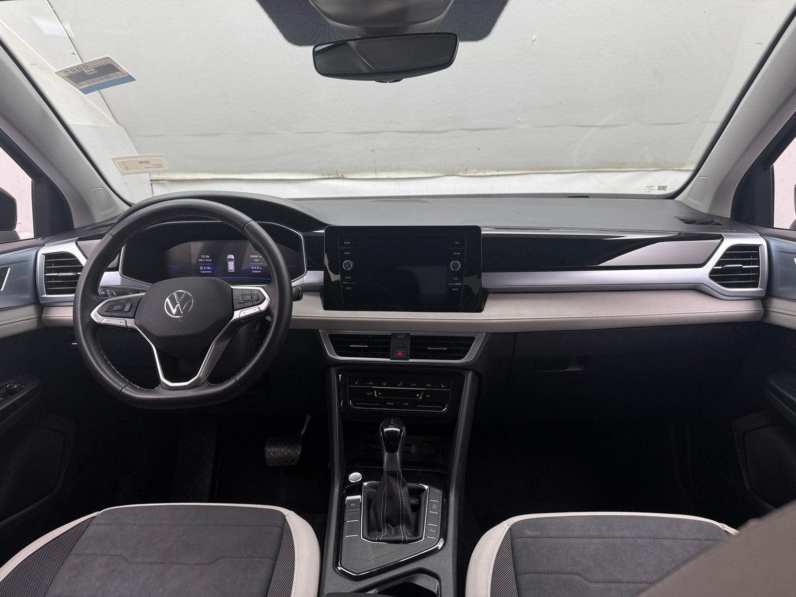 Thumbnail: 2026 Volkswagen Taos - 3
