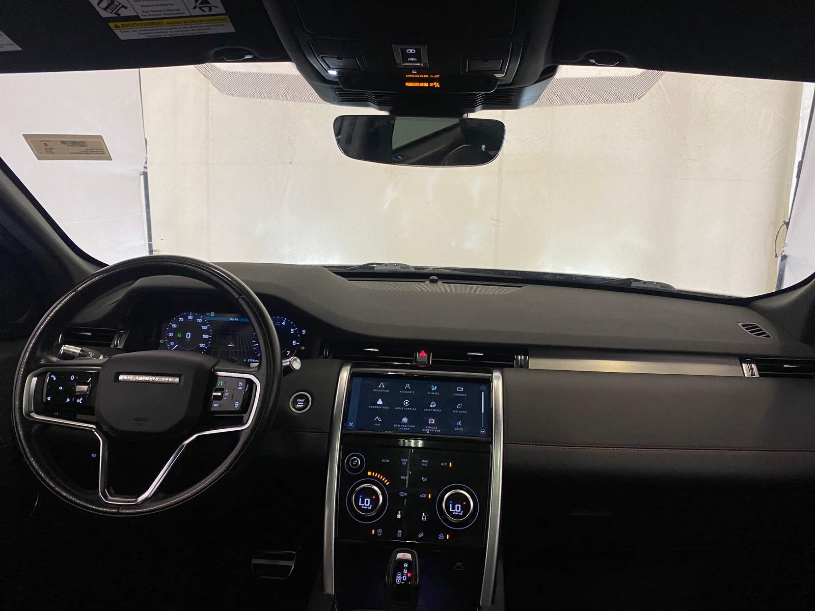 Thumbnail: 2021 Land Rover Discovery Sport - 2