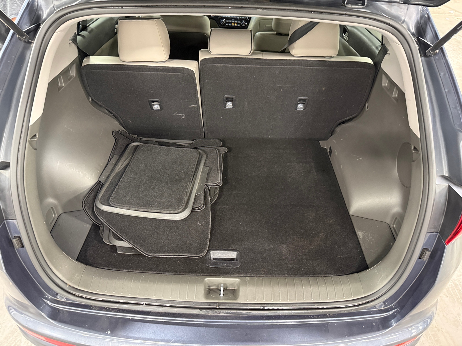 Thumbnail: 2019 Kia Sportage - 6