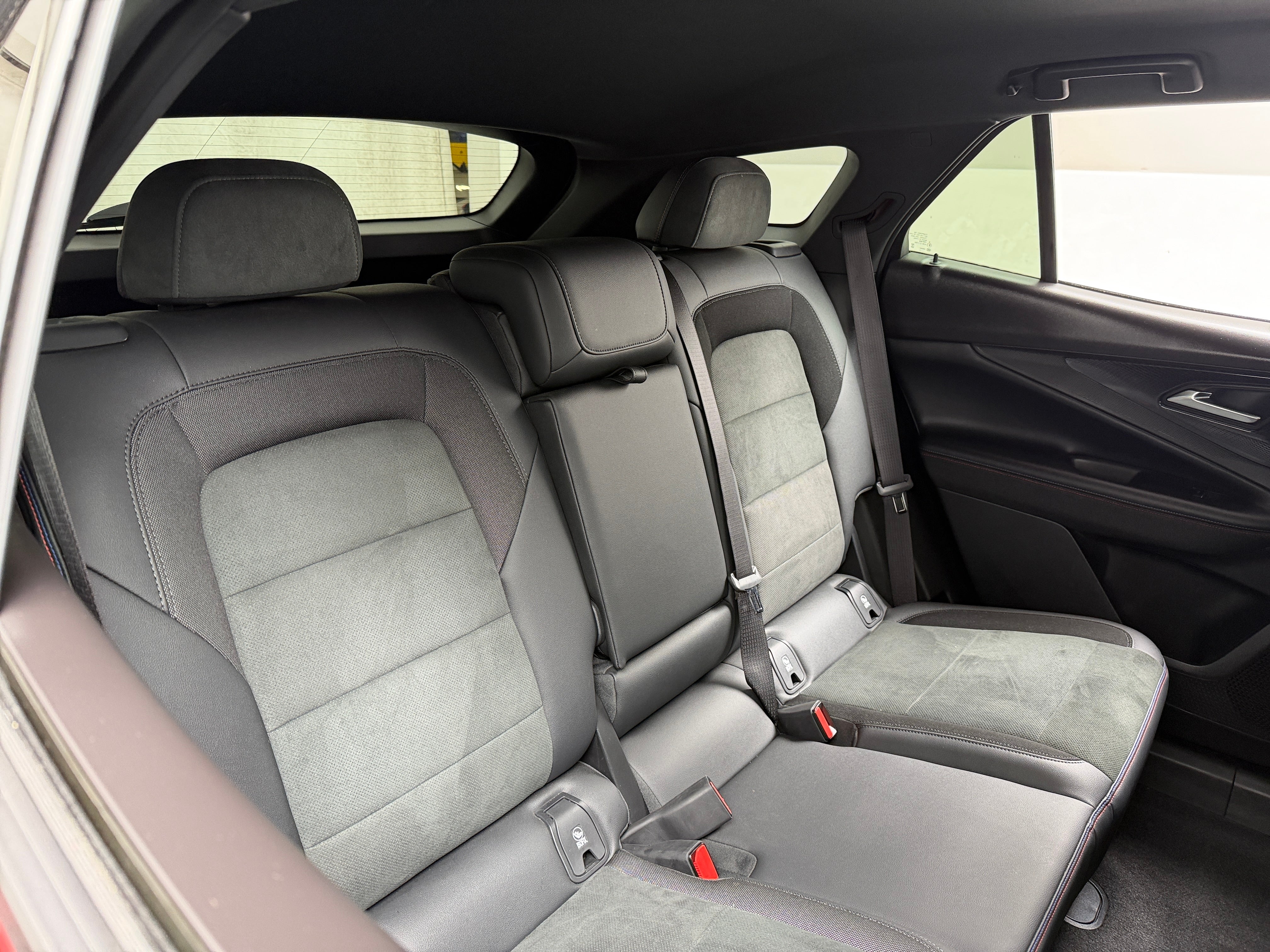 Used 2024 Chevrolet Blazer EV RS with VIN 3GNKDCRJ5RS159863 for sale in Auburn, WA
