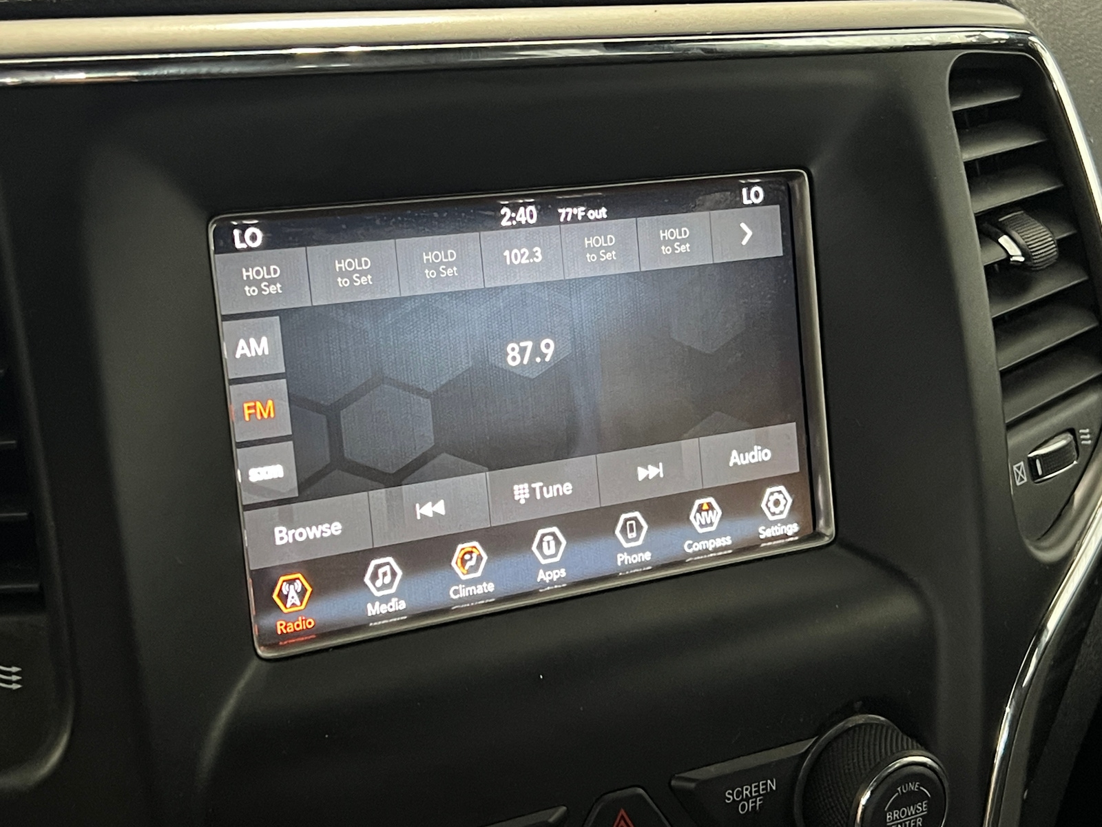 Thumbnail: 2020 Jeep Grand Cherokee - 4