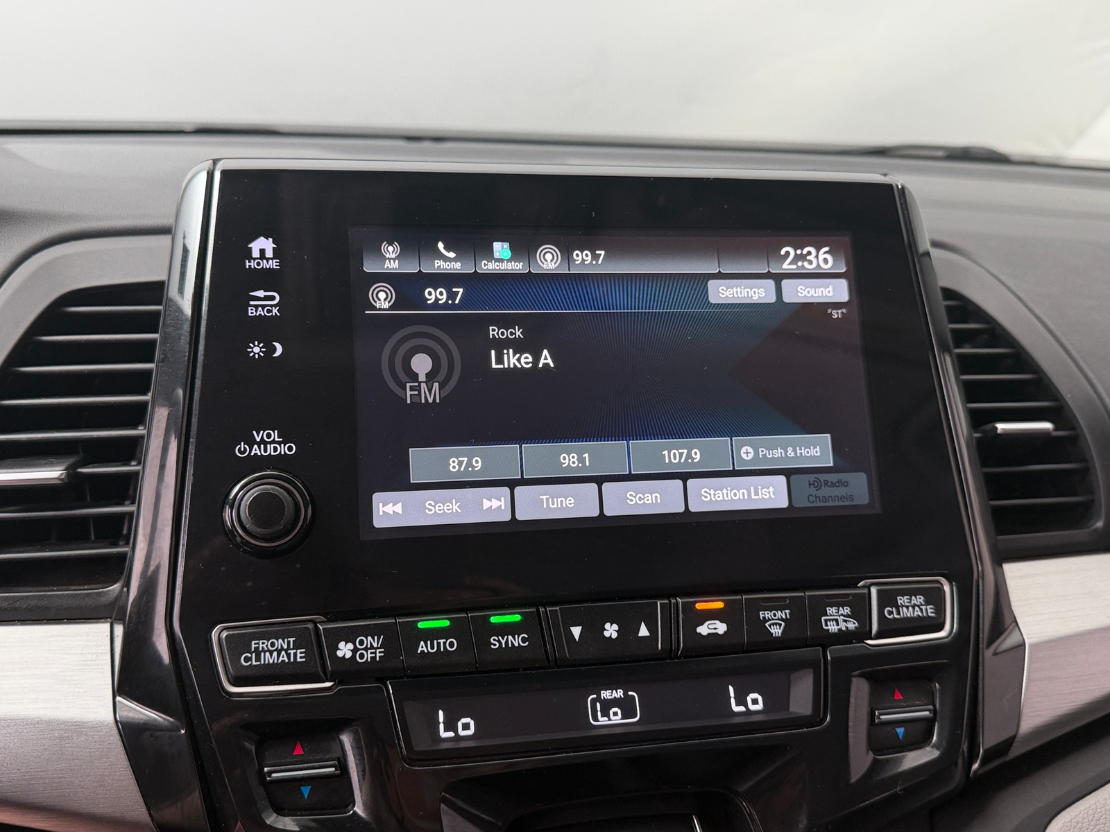 Thumbnail: 2018 Honda Odyssey - 4
