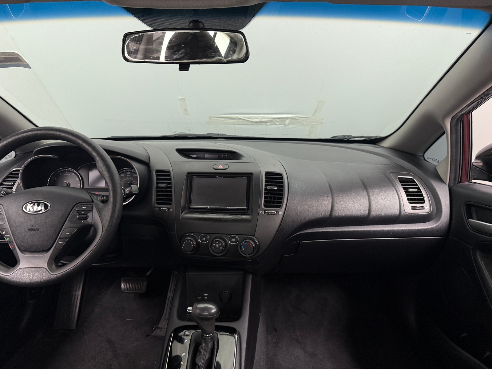 Thumbnail: 2017 Kia Forte - 3