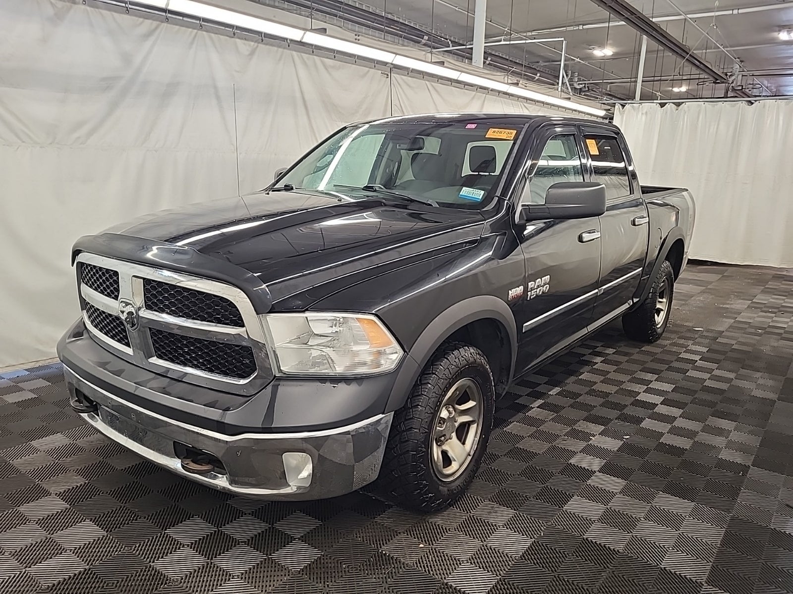 2013 Ram 1500 4WD Crew Cab 140.5" ST