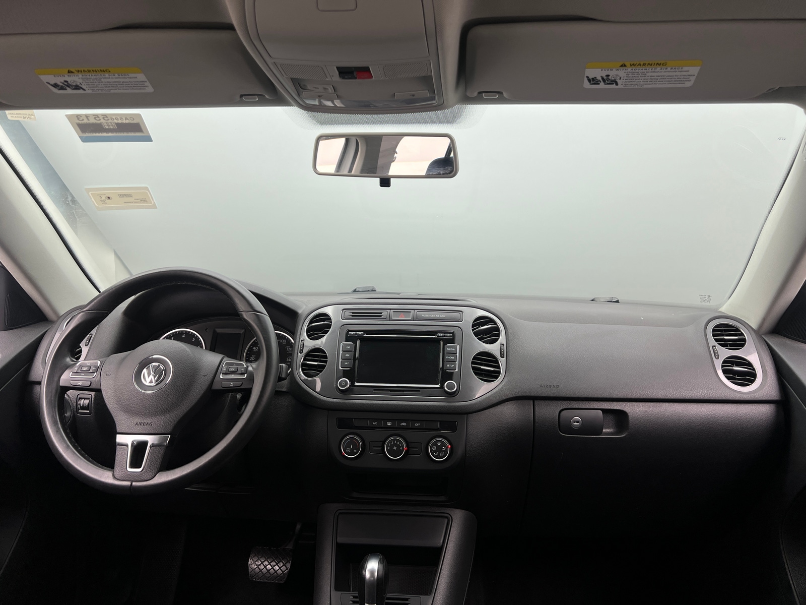 Thumbnail: 2015 Volkswagen Tiguan - 3