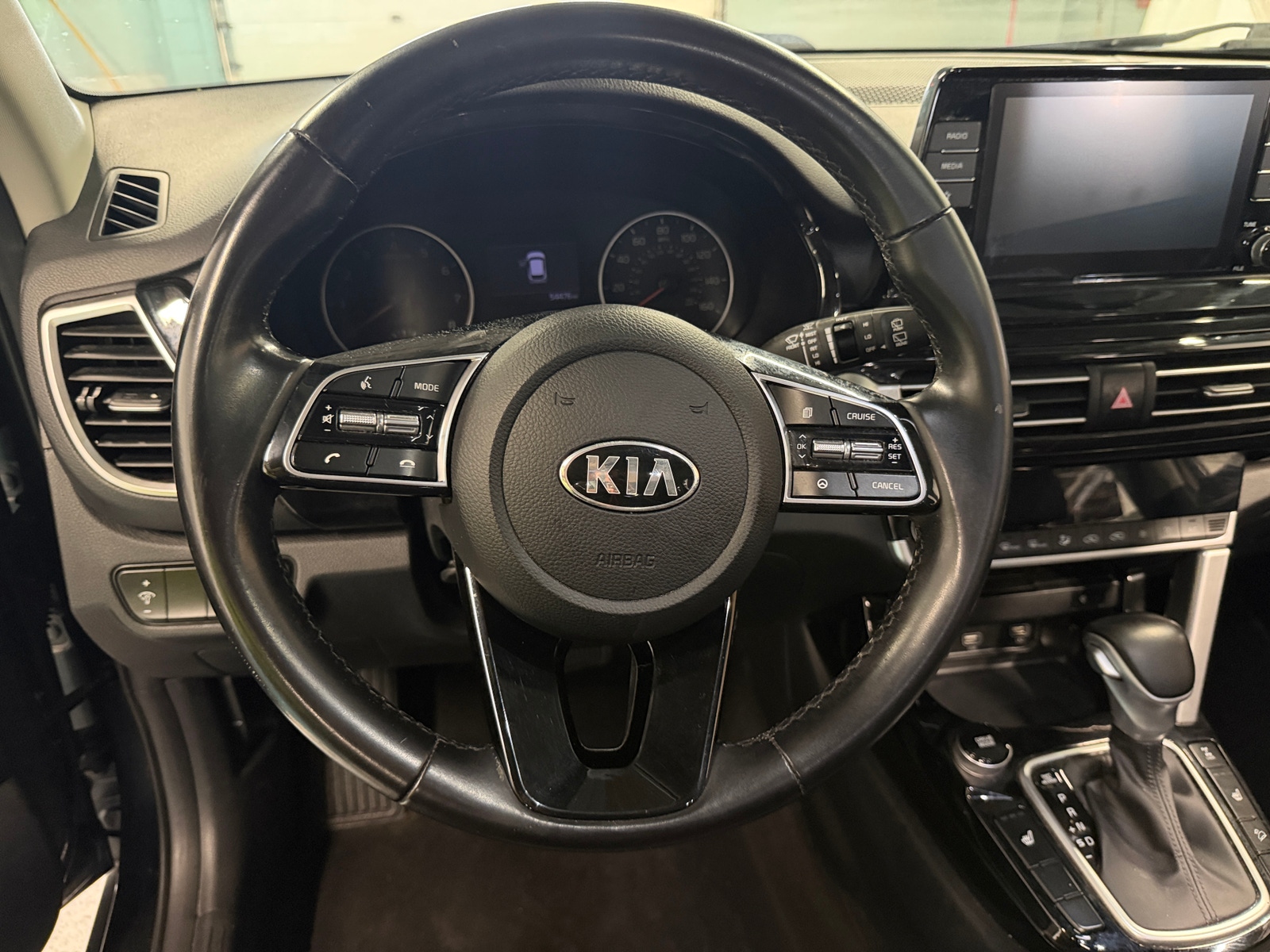 Thumbnail: 2021 Kia Seltos - 4