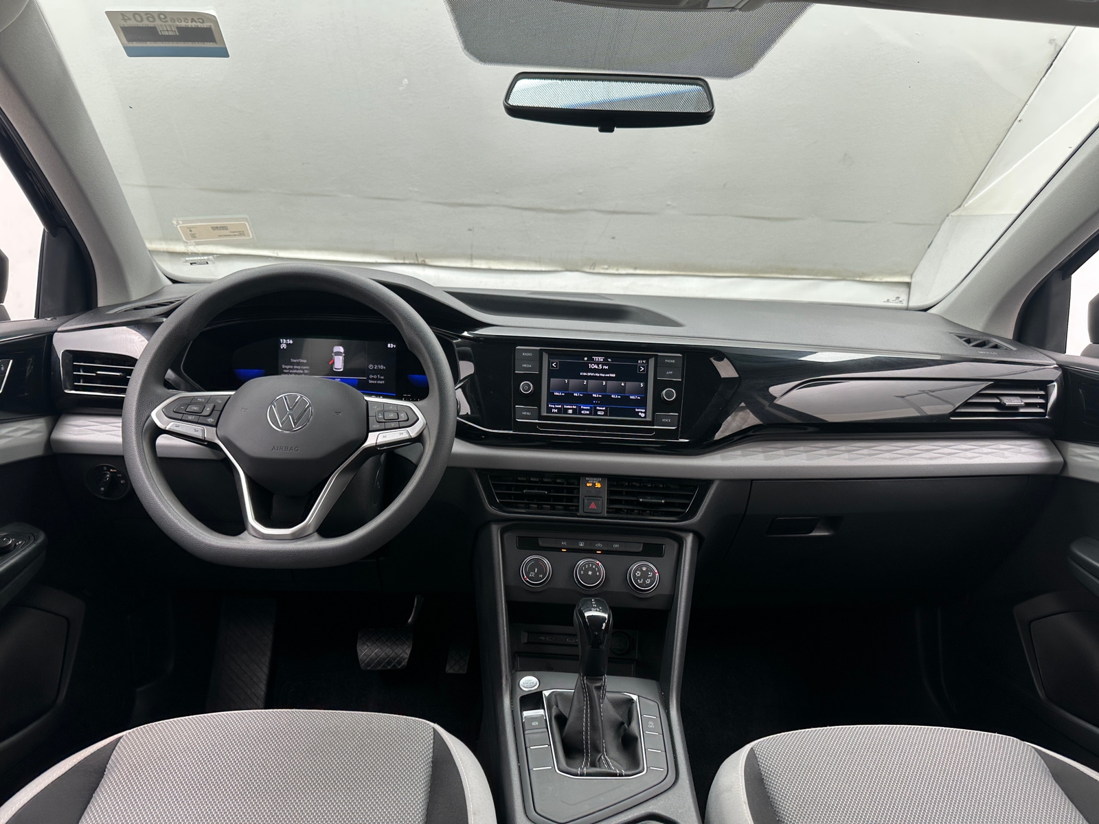 Thumbnail: 2022 Volkswagen Taos - 3