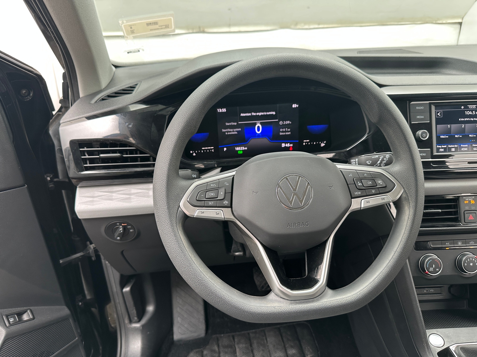 Thumbnail: 2022 Volkswagen Taos - 5