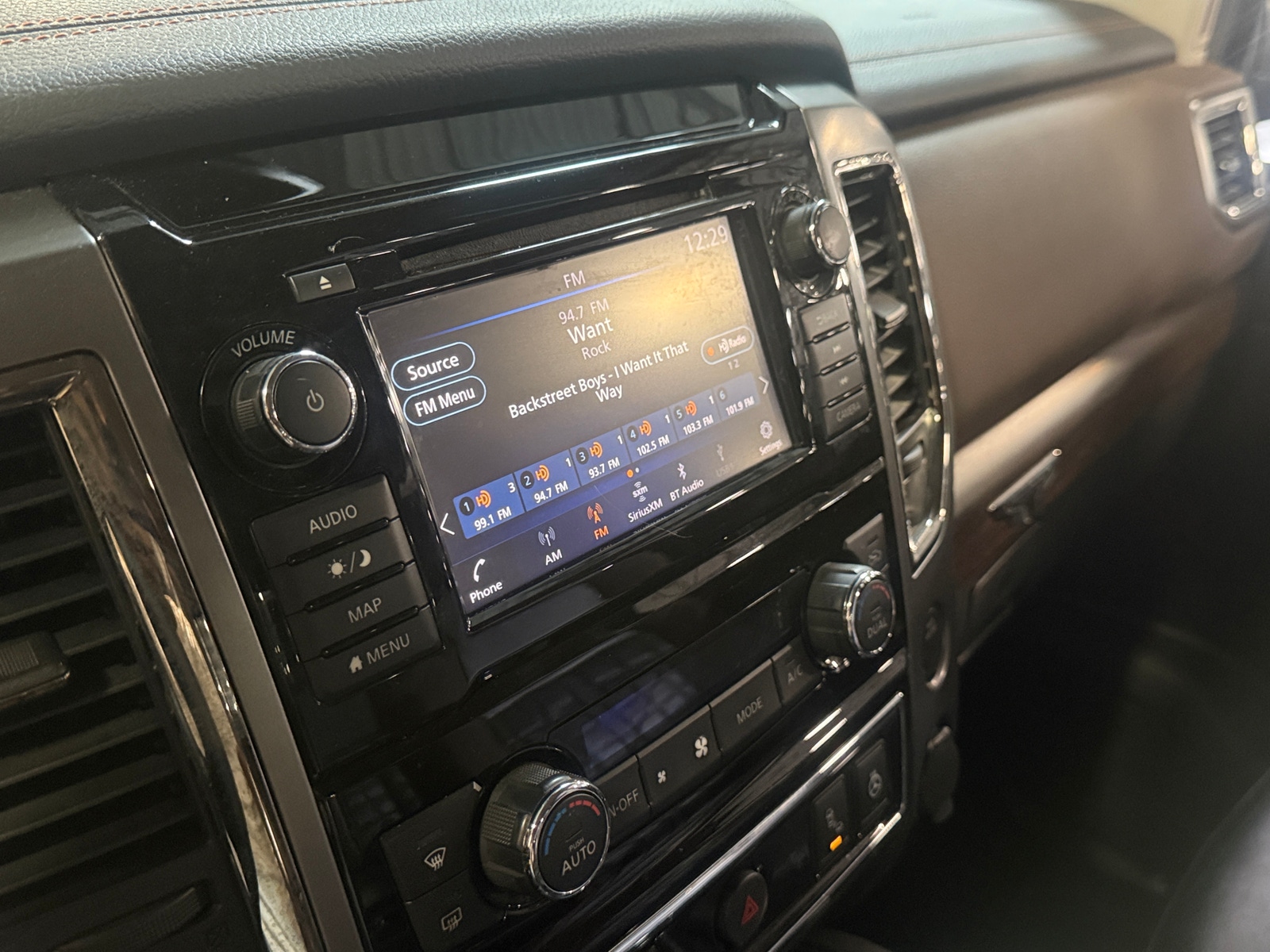Thumbnail: 2019 Nissan Titan - 3
