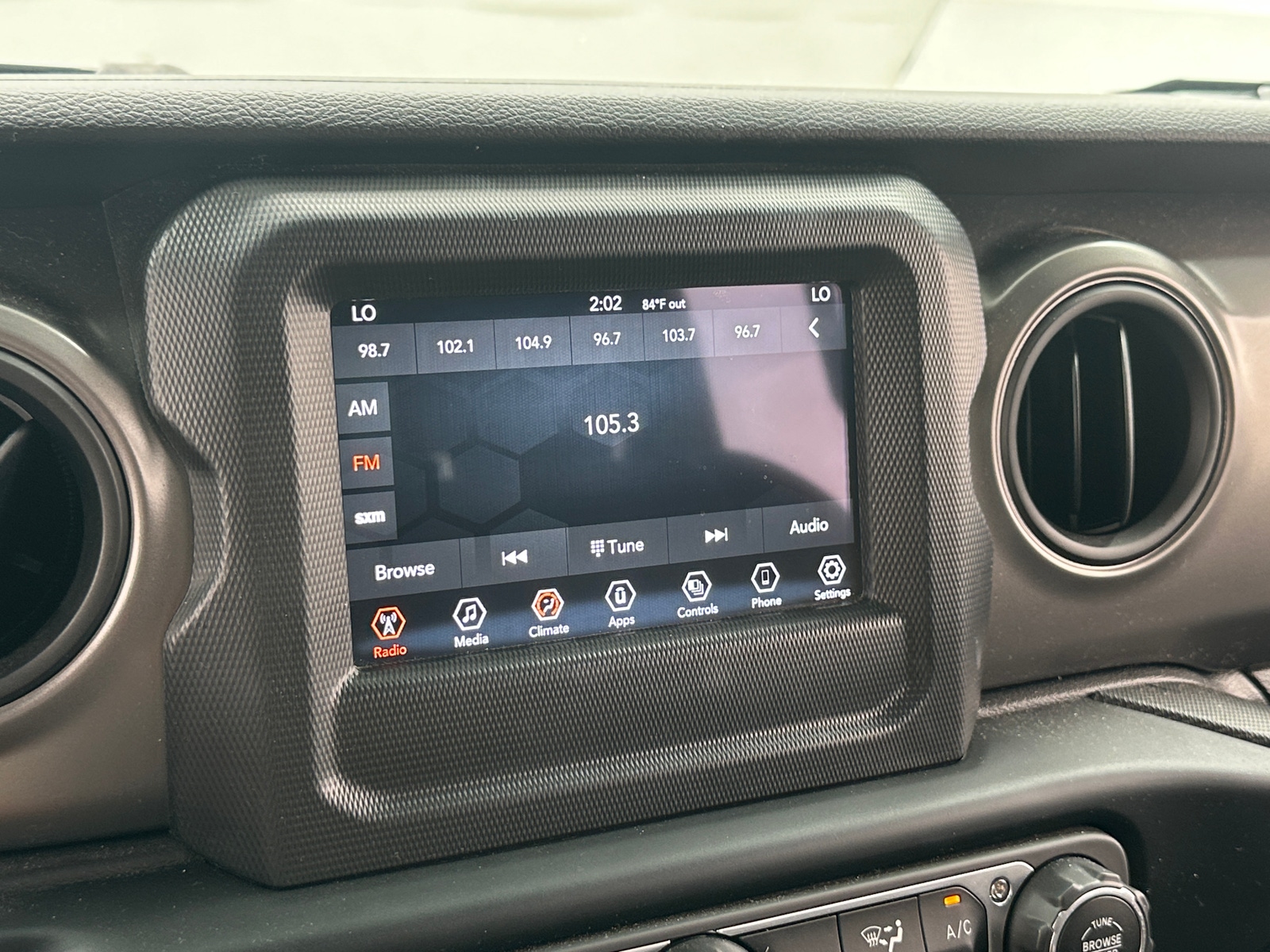 Thumbnail: 2023 Jeep Gladiator - 4
