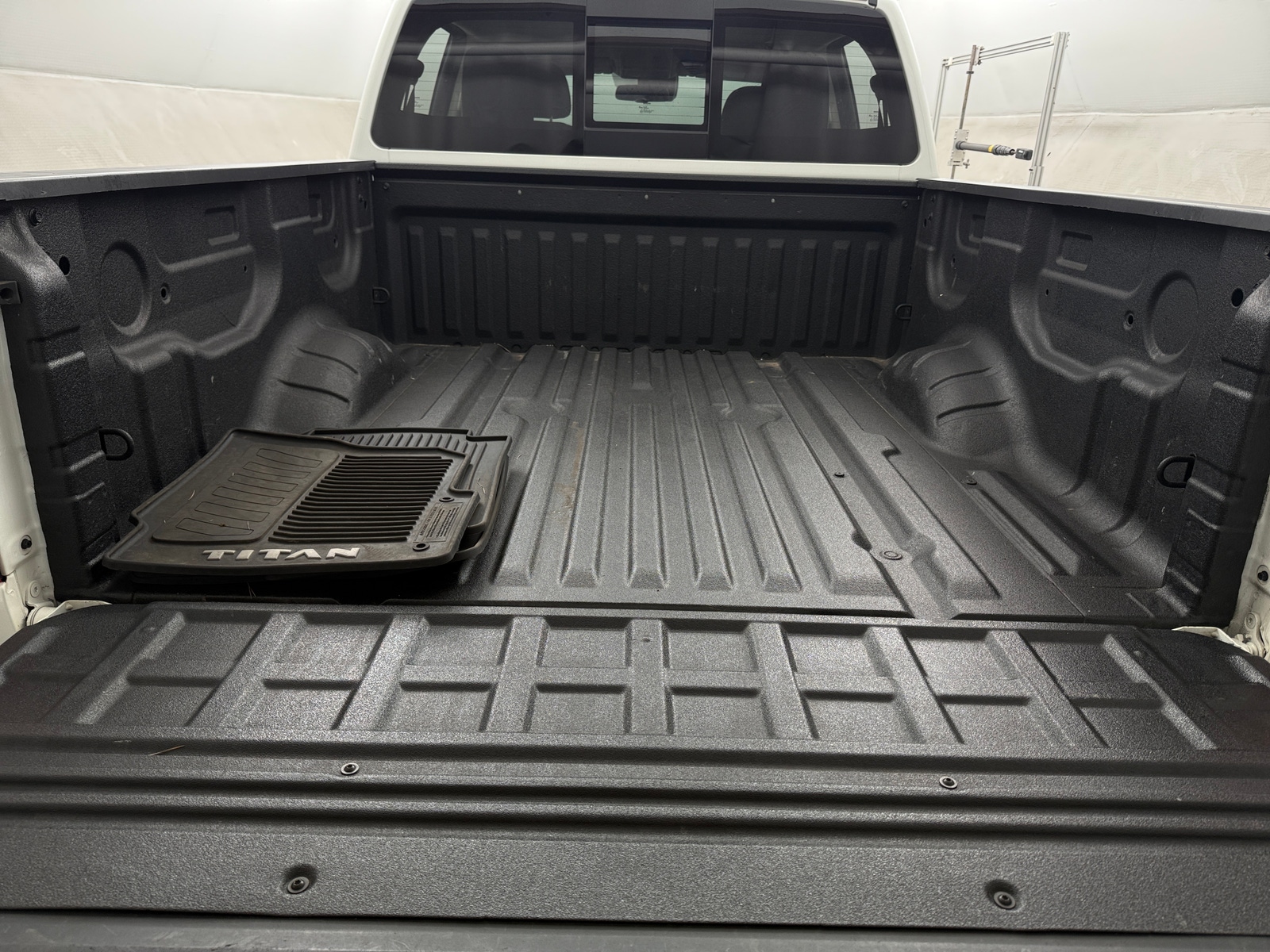 Thumbnail: 2021 Nissan Titan - 7
