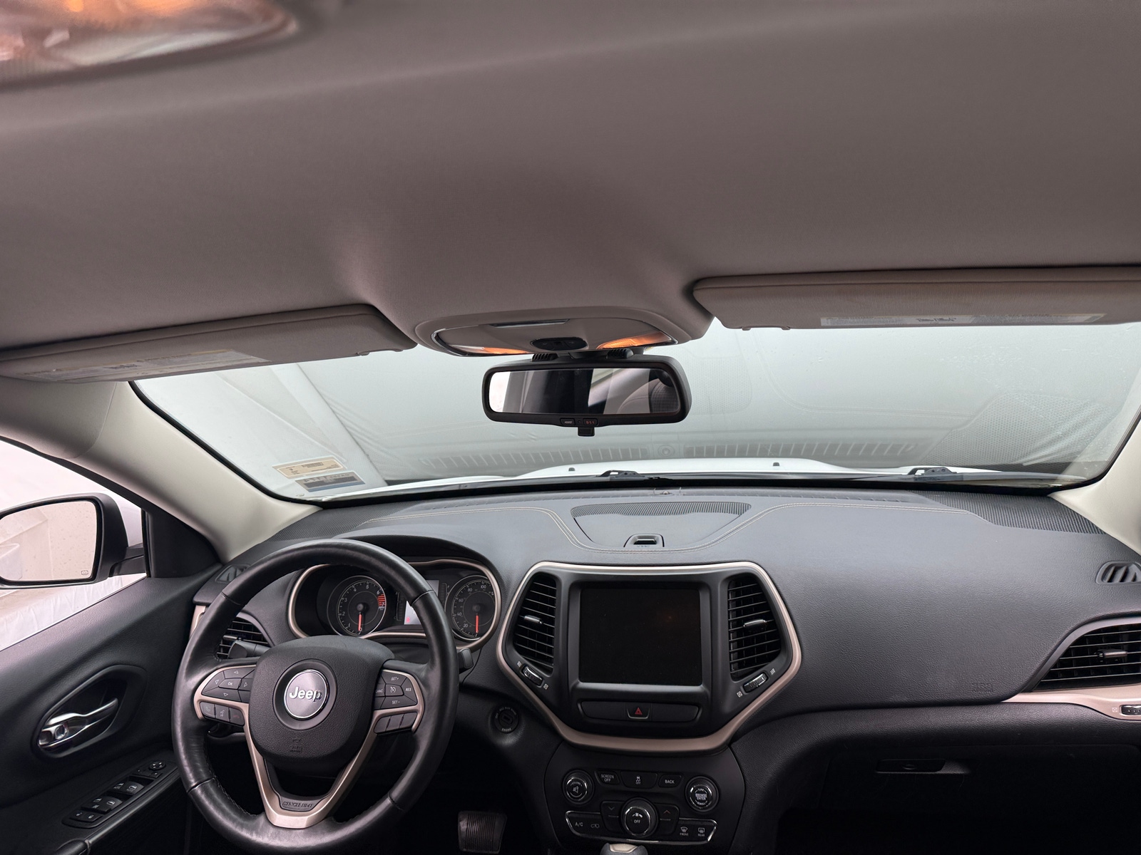 Thumbnail: 2016 Jeep Cherokee - 3