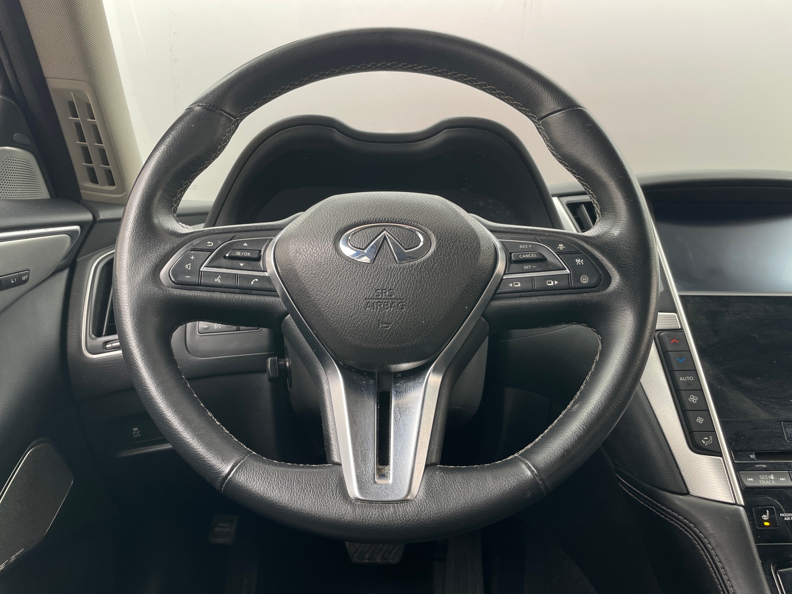 Thumbnail: 2023 INFINITI Q50 - 4