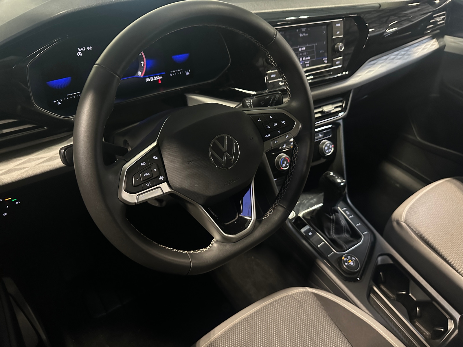 Thumbnail: 2023 Volkswagen Taos - 5