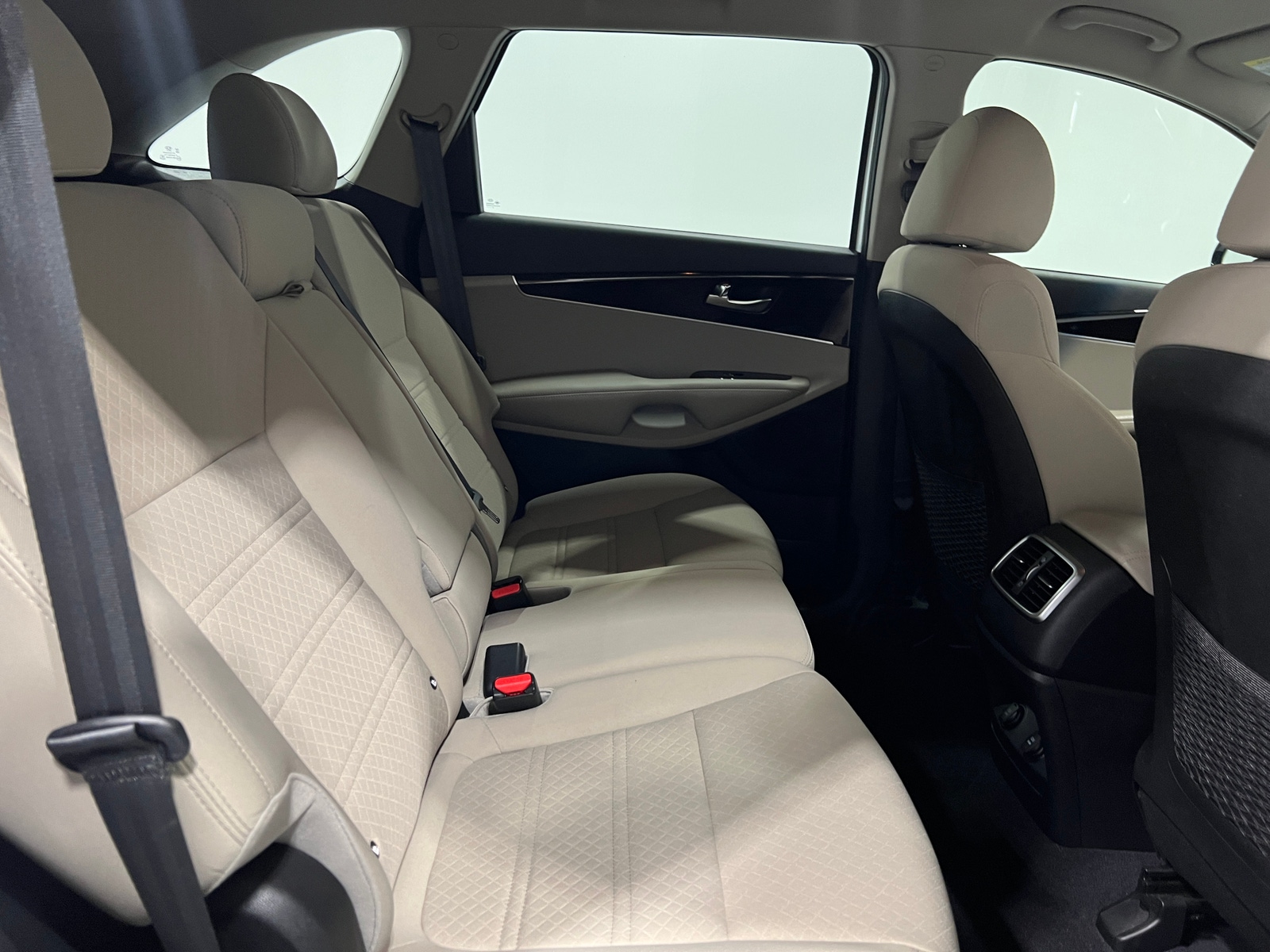 Thumbnail: 2019 Kia Sorento - 6