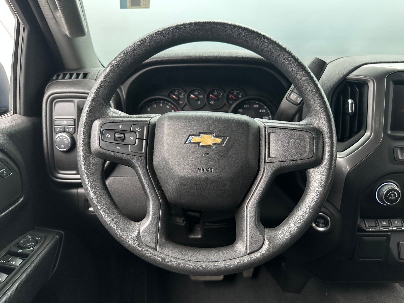 Thumbnail: 2024 Chevrolet Silverado 1500 - 5