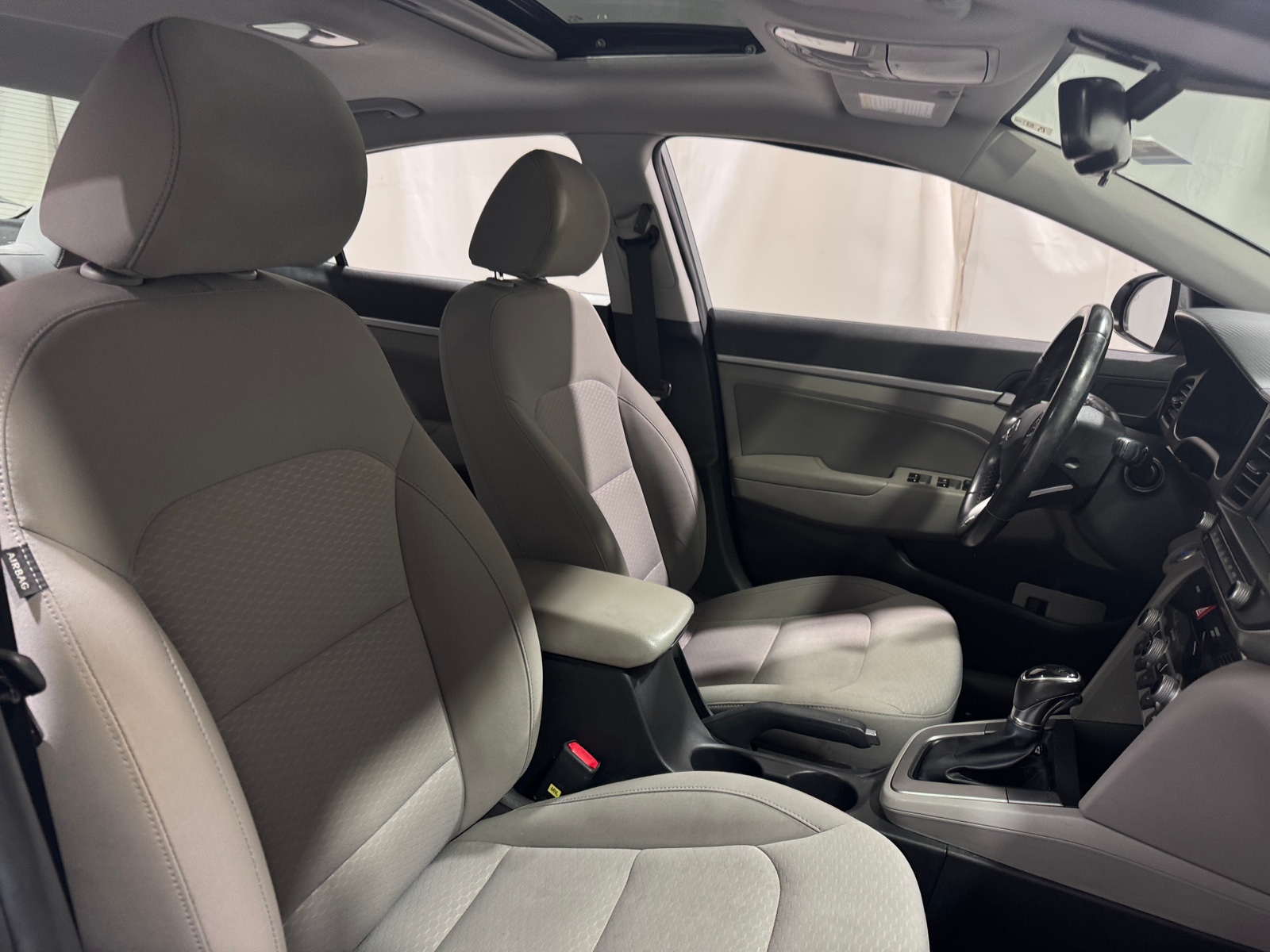 Thumbnail: 2019 Hyundai Elantra - 2