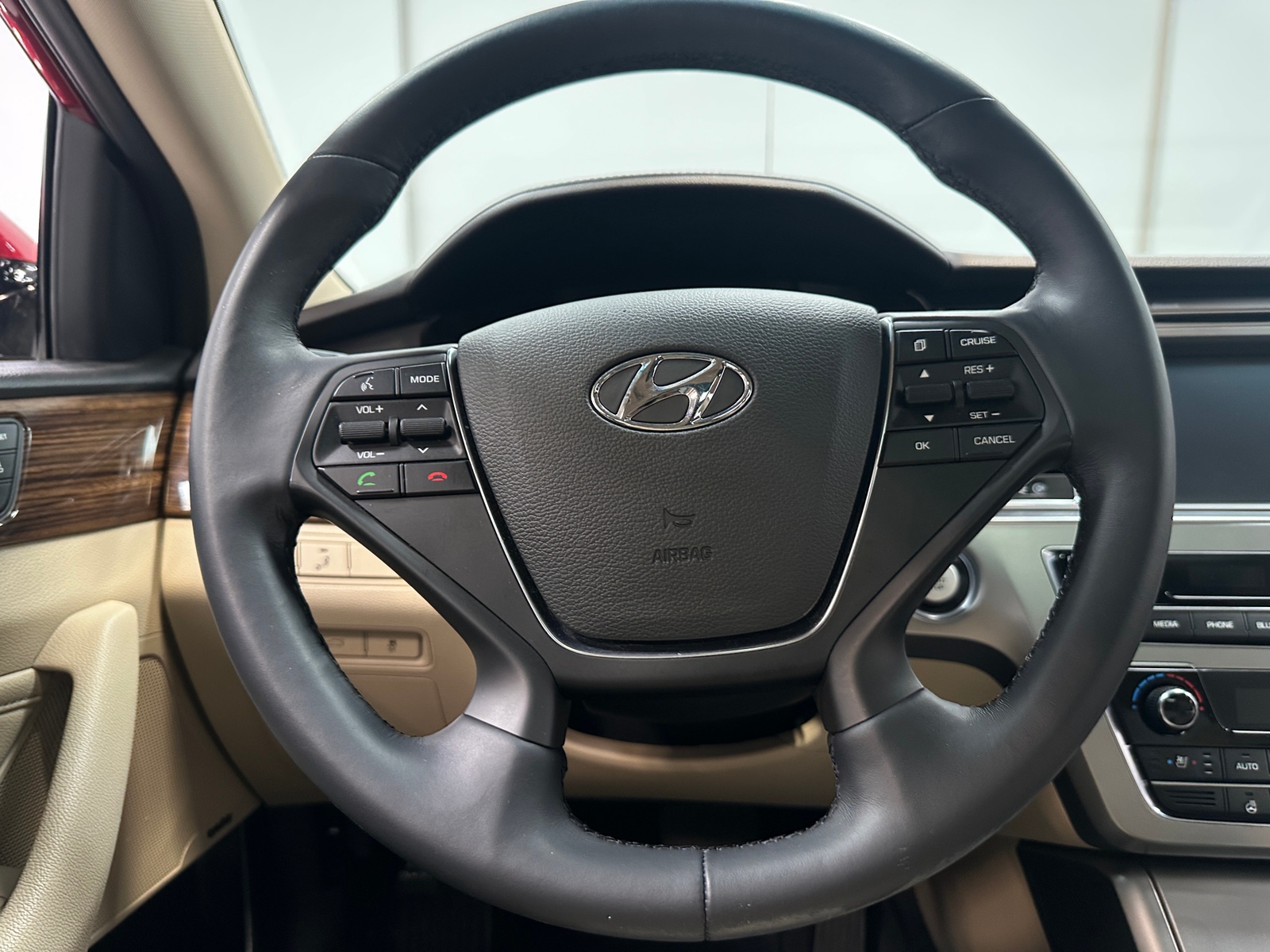 Thumbnail: 2016 Hyundai Sonata - 4