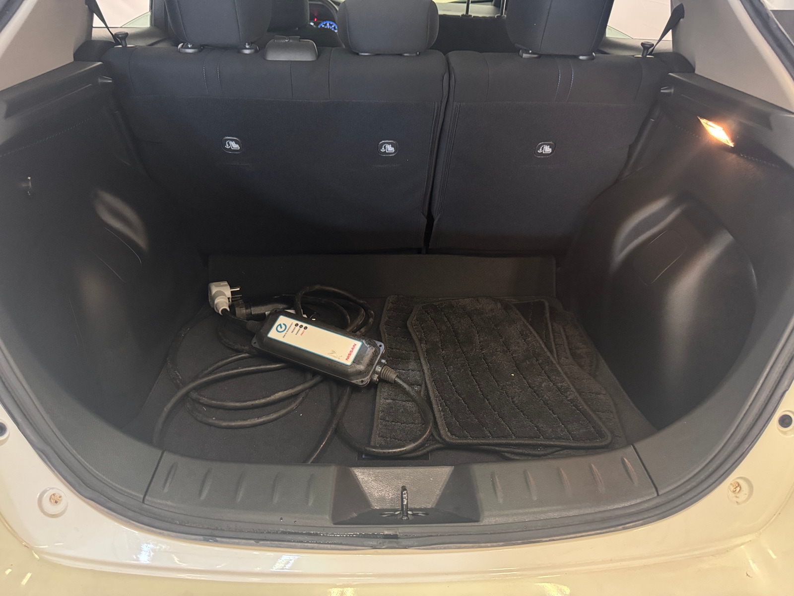 Thumbnail: 2021 Nissan Leaf - 7