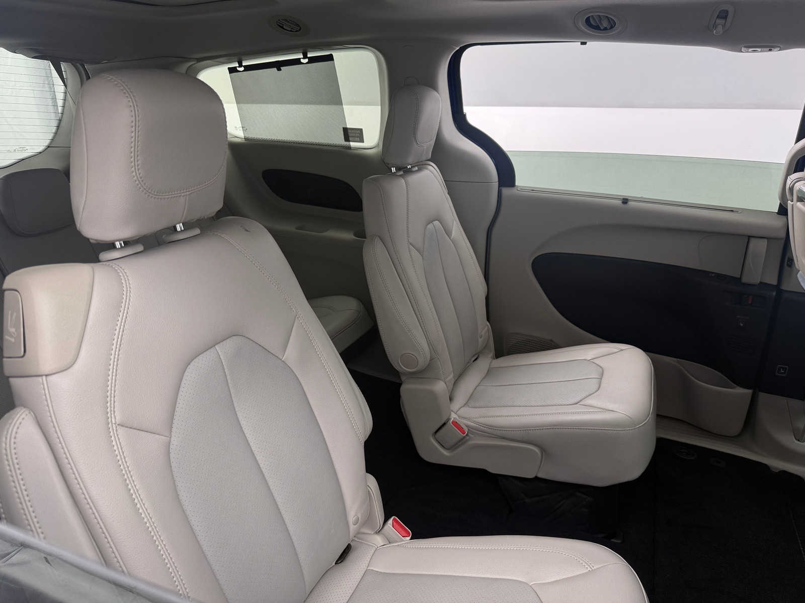Thumbnail: 2019 Chrysler Pacifica - 5