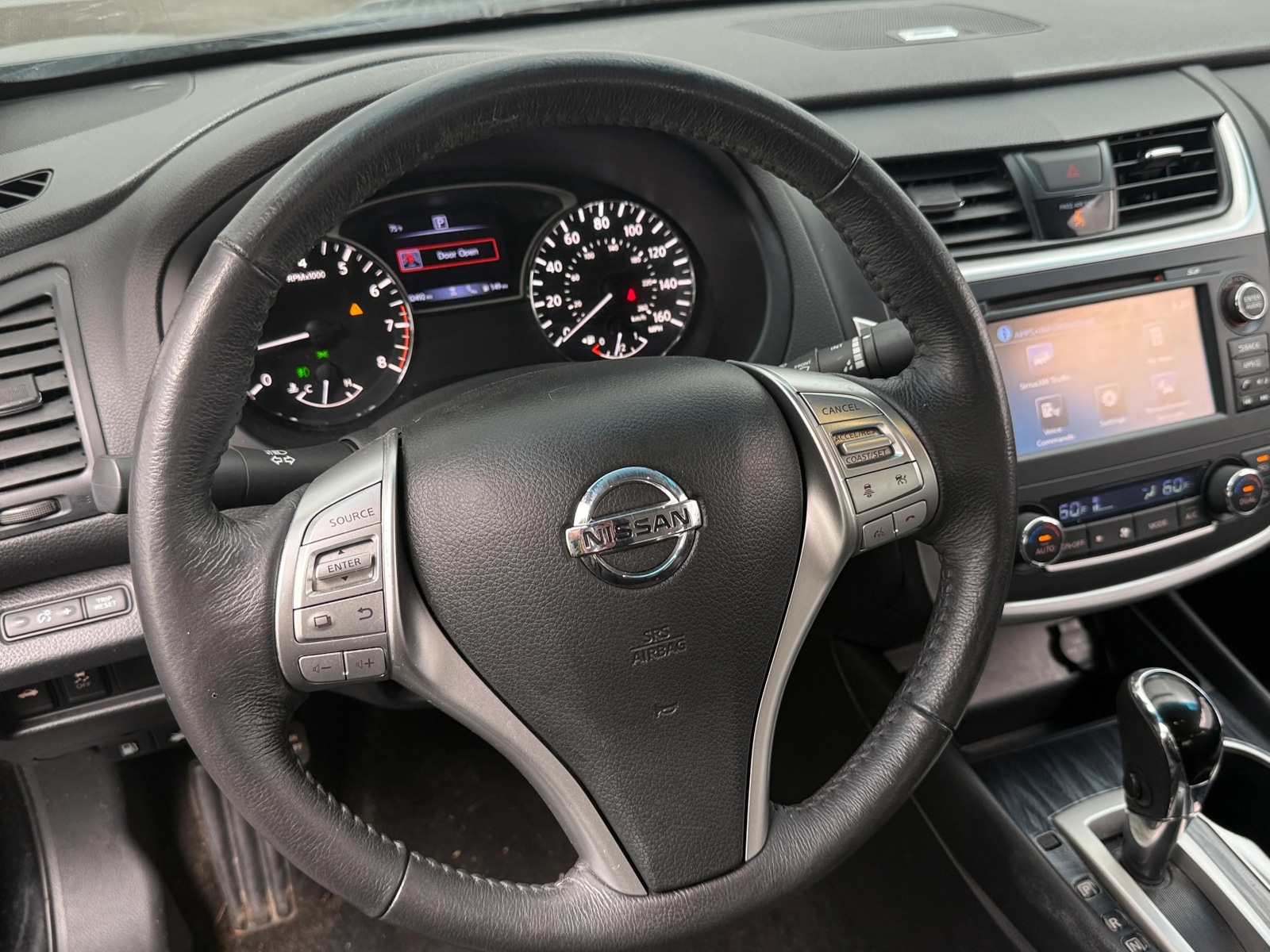 Thumbnail: 2017 Nissan Altima - 4