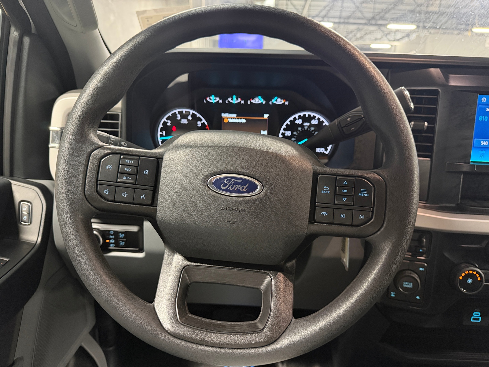 Thumbnail: 2025 Ford Econoline - 5