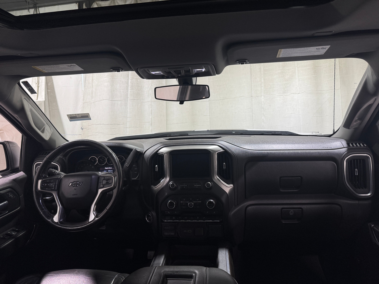 Thumbnail: 2020 Chevrolet Silverado 1500 - 3