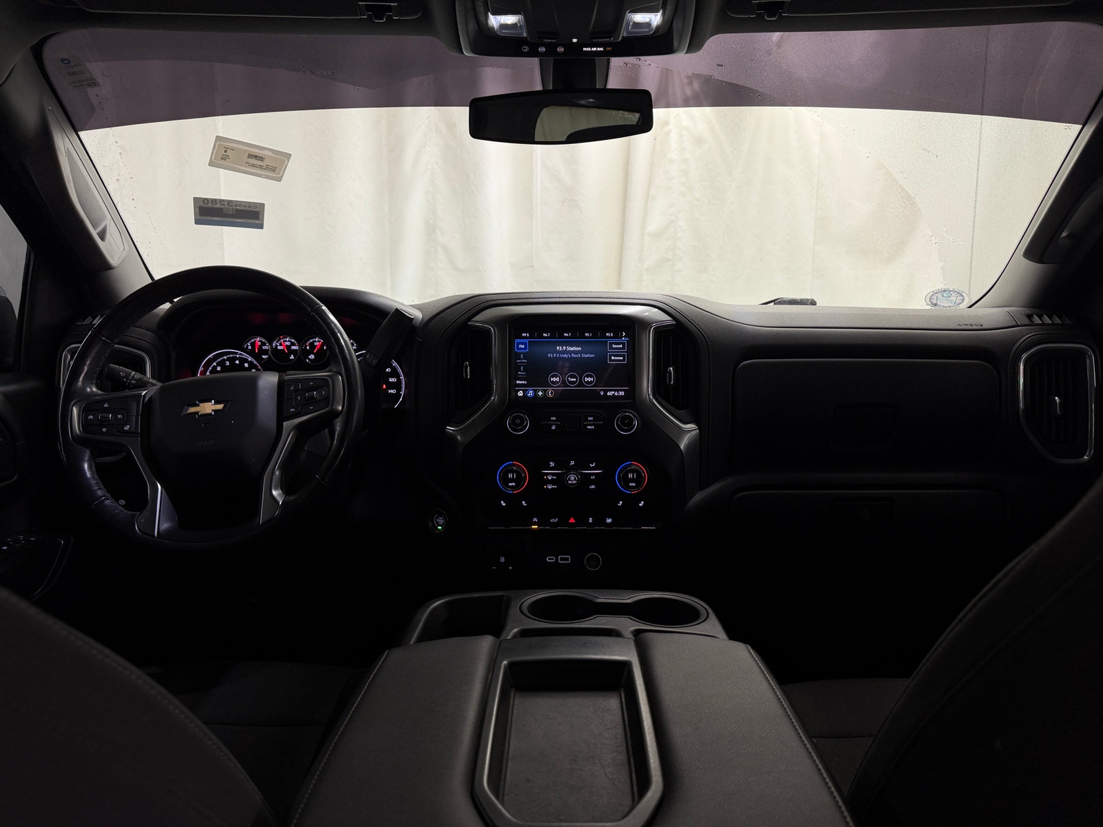 Thumbnail: 2020 Chevrolet Silverado 1500 - 3