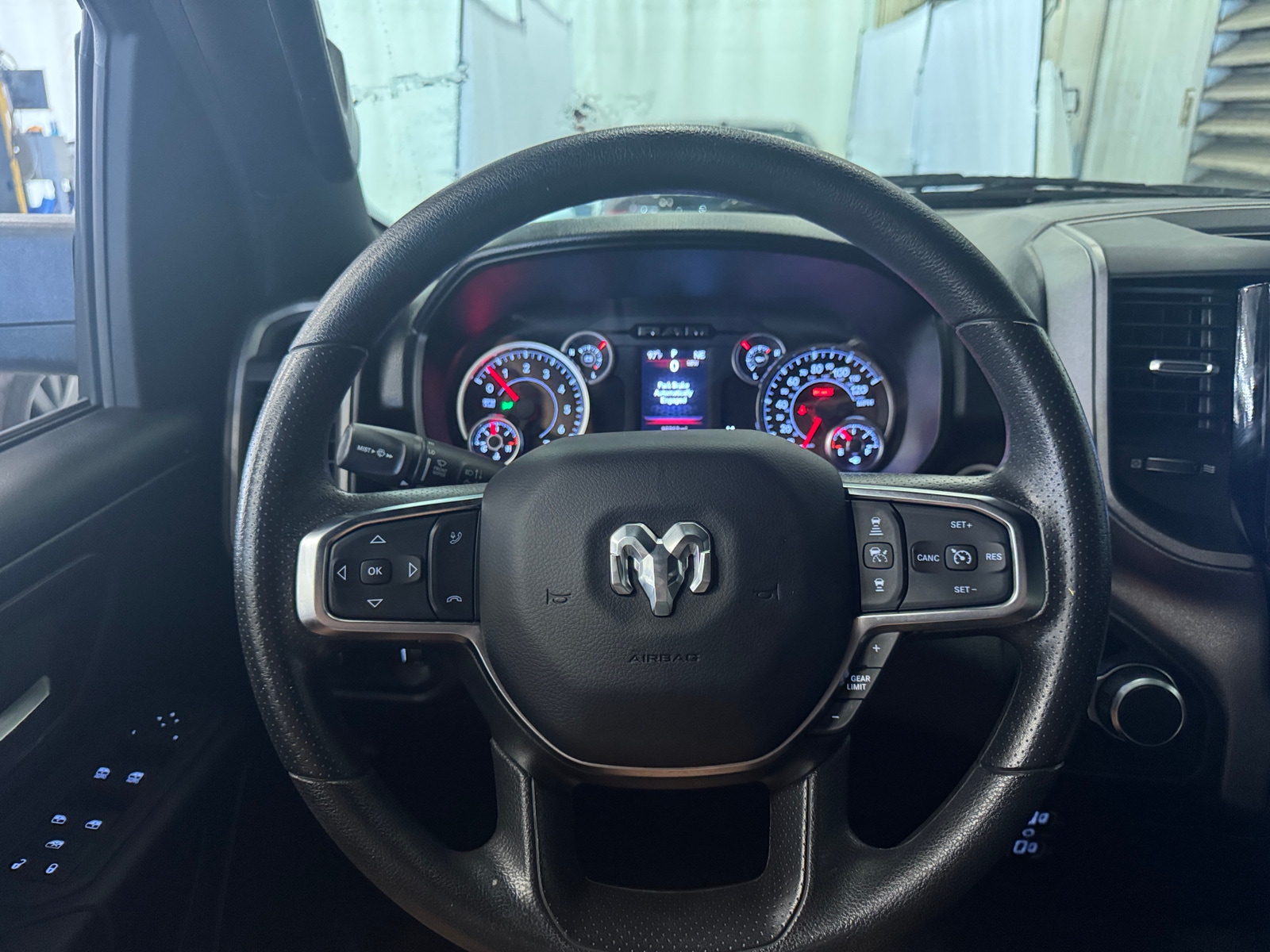 Thumbnail: 2025 RAM 1500 - 5