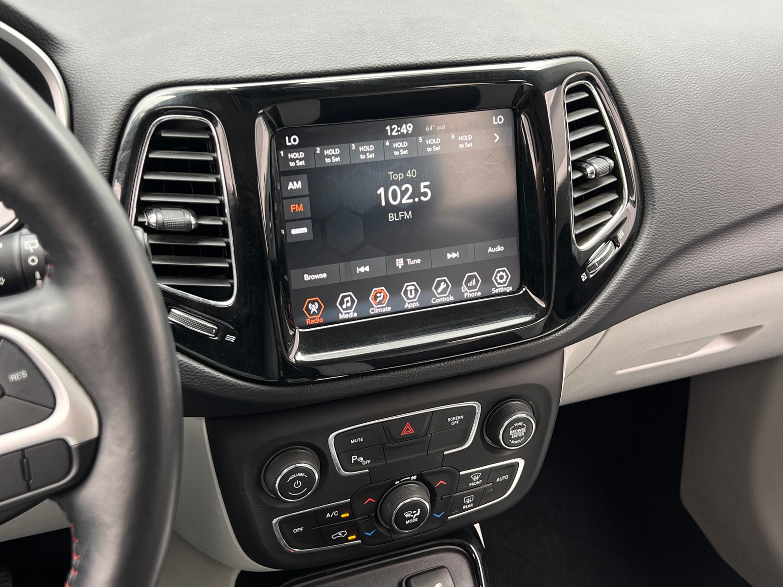 Thumbnail: 2018 Jeep Compass - 3