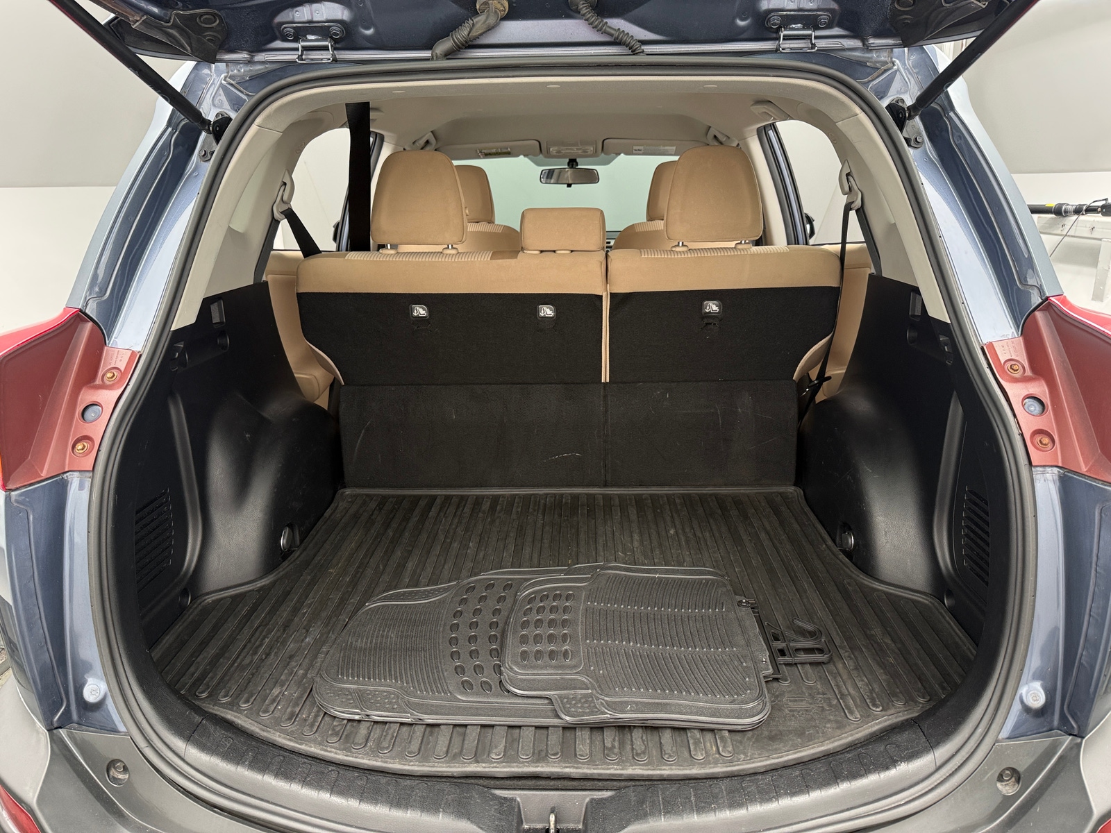 Thumbnail: 2013 Toyota RAV4 - 7
