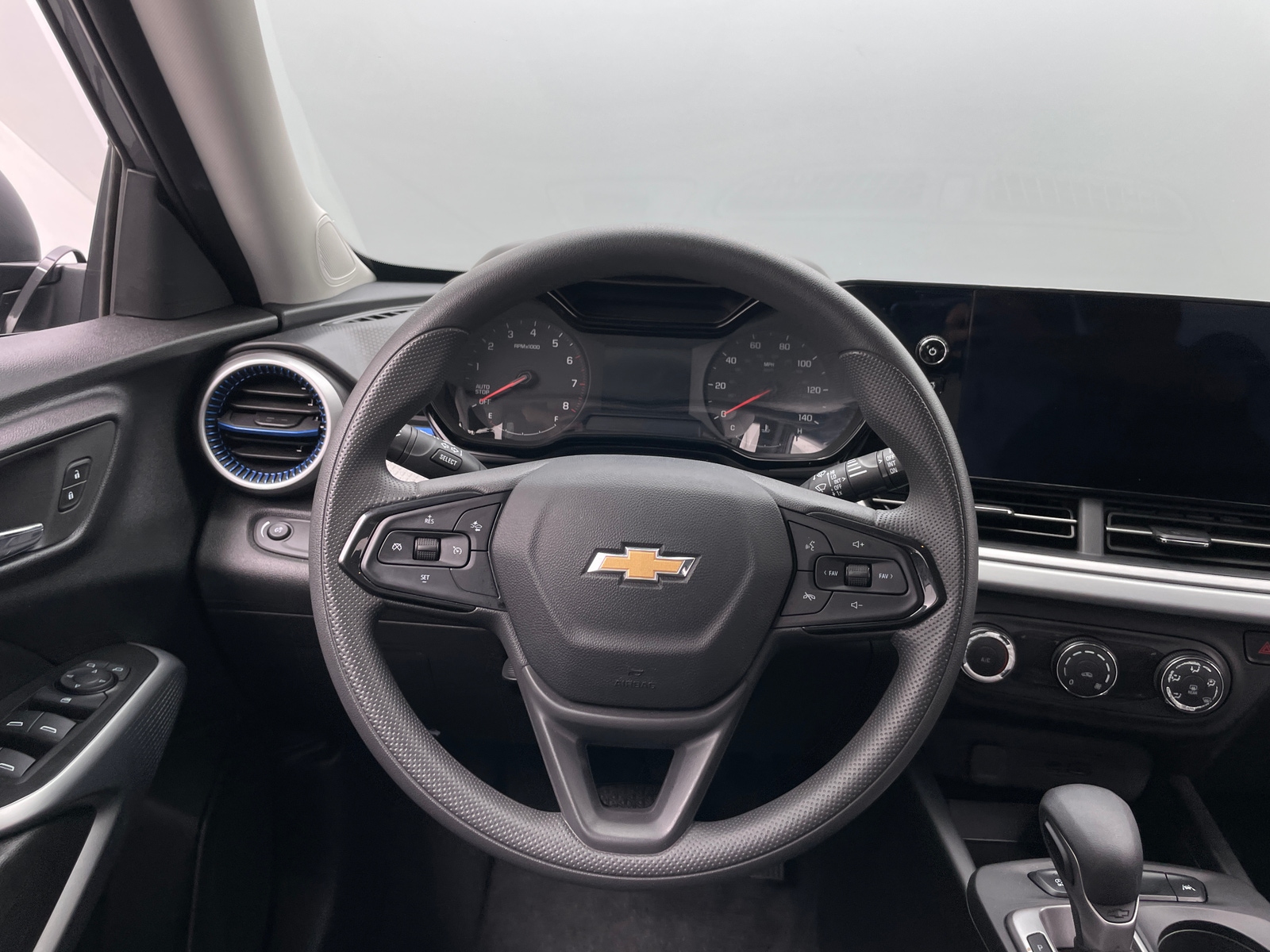 Thumbnail: 2026 Chevrolet Trax - 5