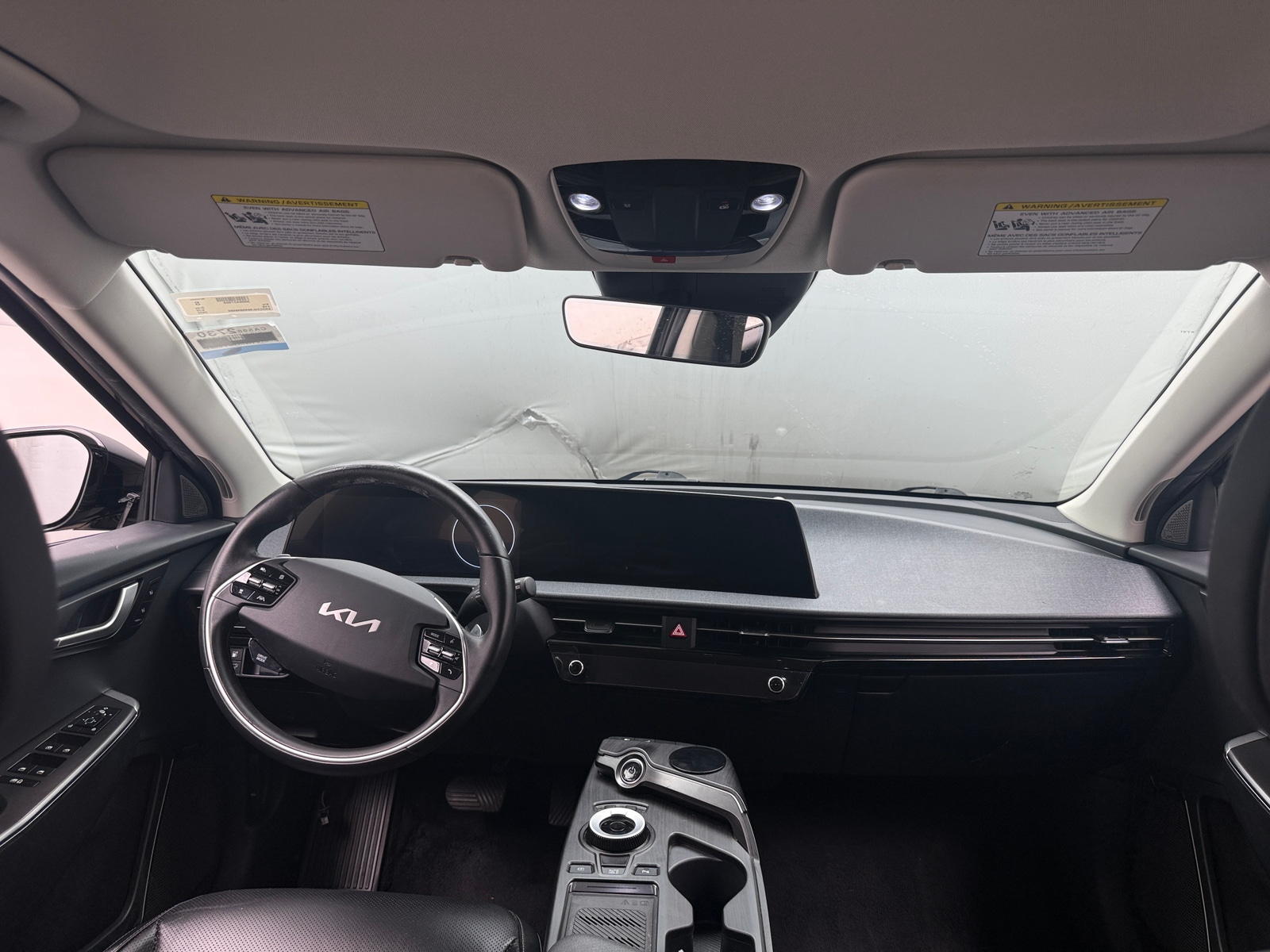 Thumbnail: 2022 Kia EV6 - 2
