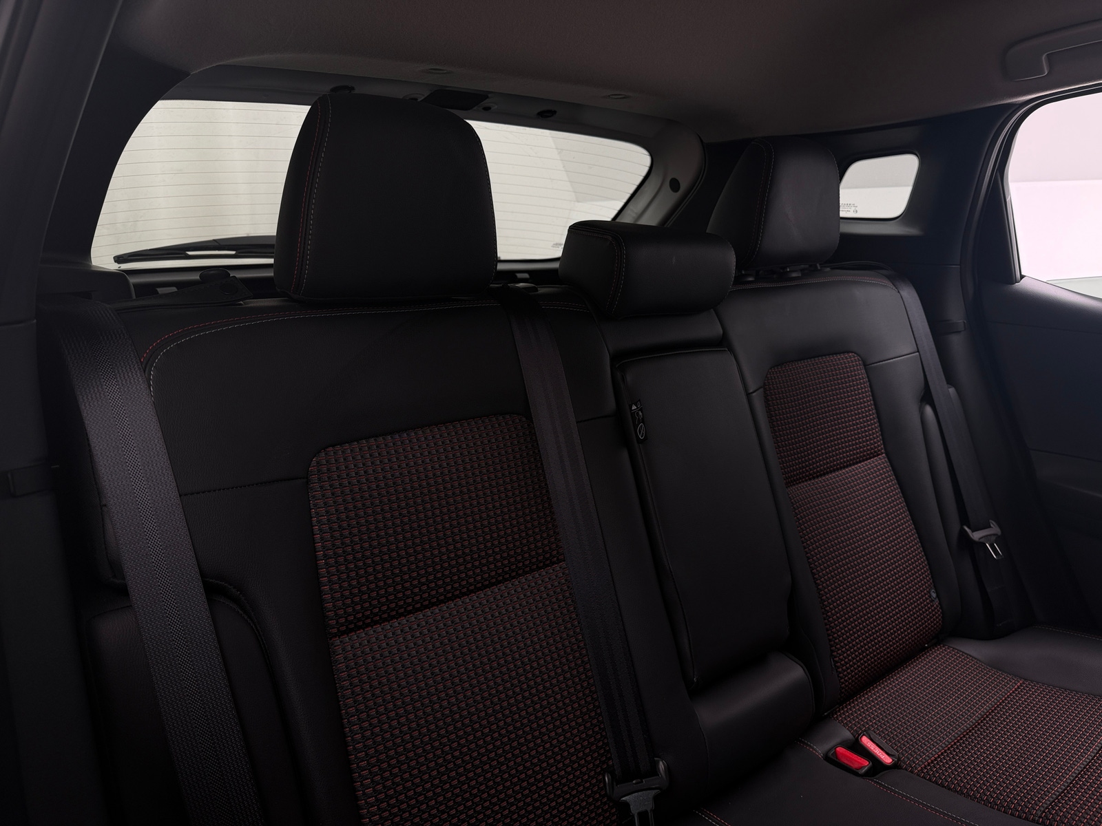 Thumbnail: 2026 Nissan Kicks - 5
