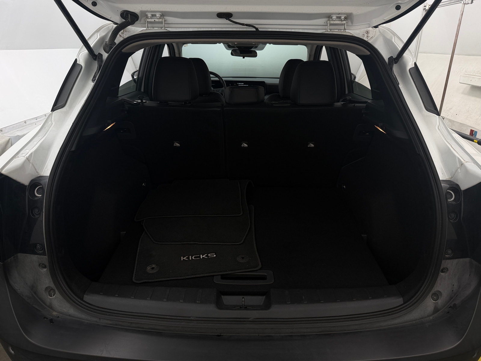 Thumbnail: 2026 Nissan Kicks - 6
