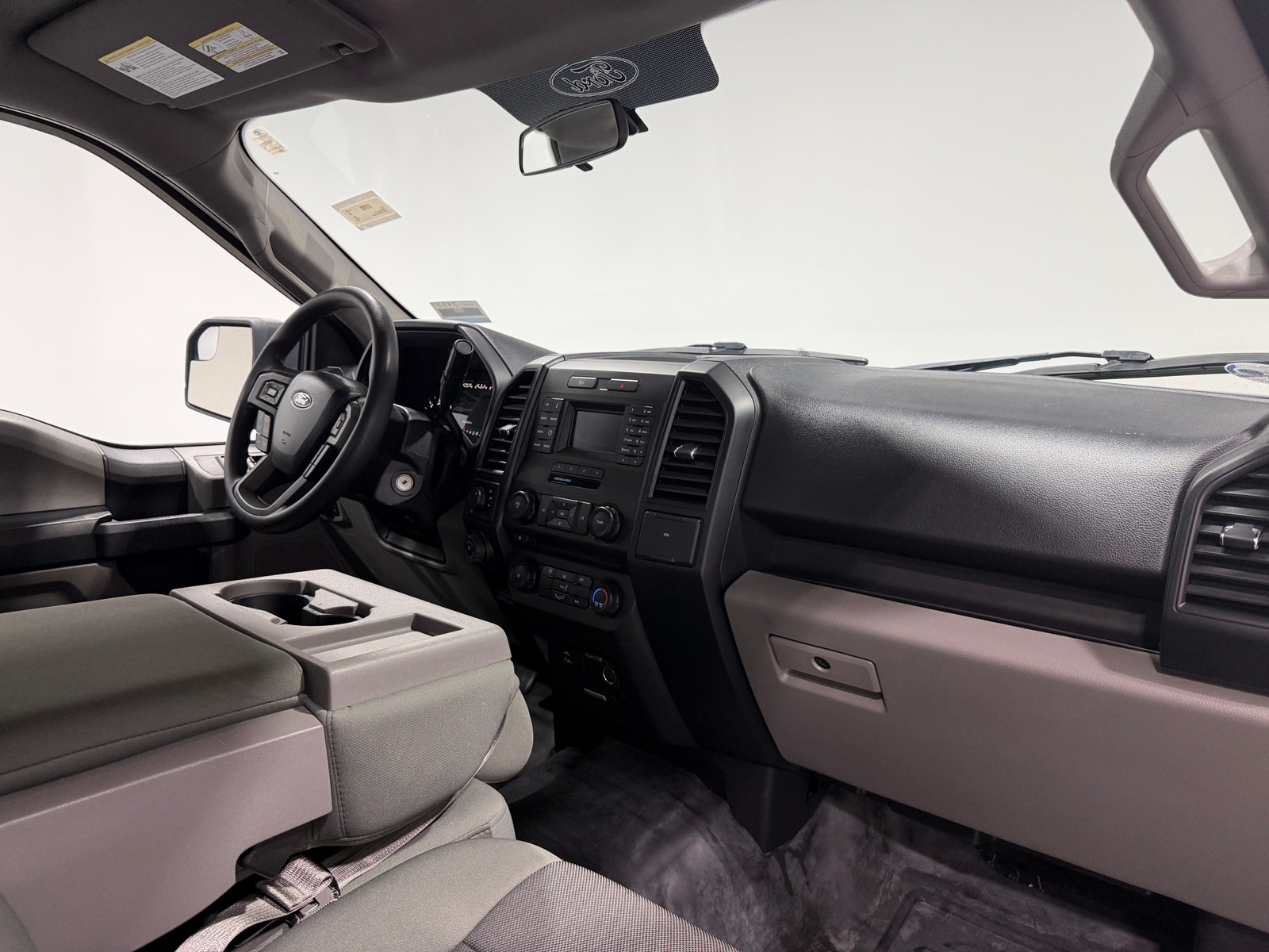 Thumbnail: 2016 Ford Econoline - 3
