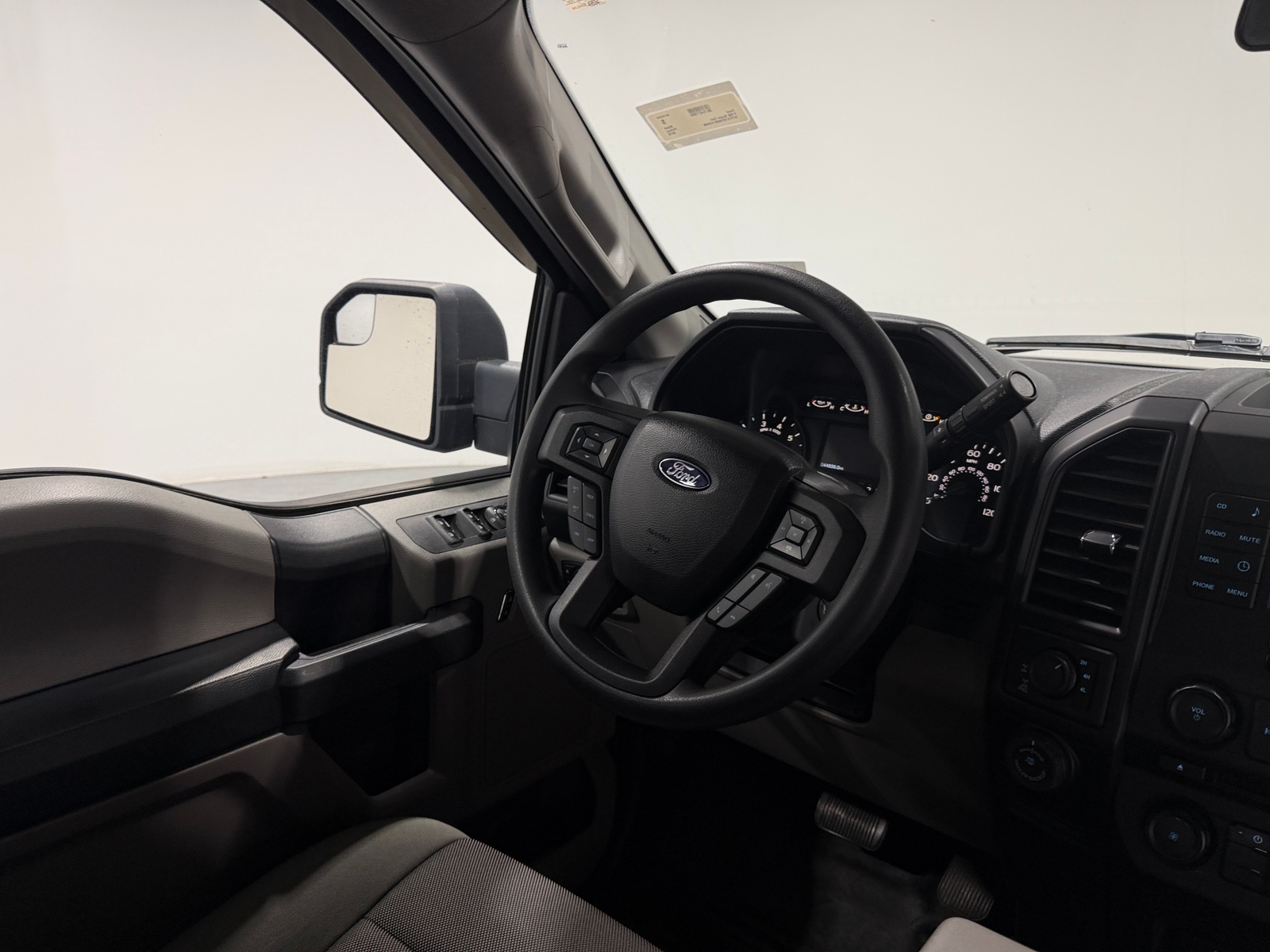 Thumbnail: 2016 Ford Econoline - 5