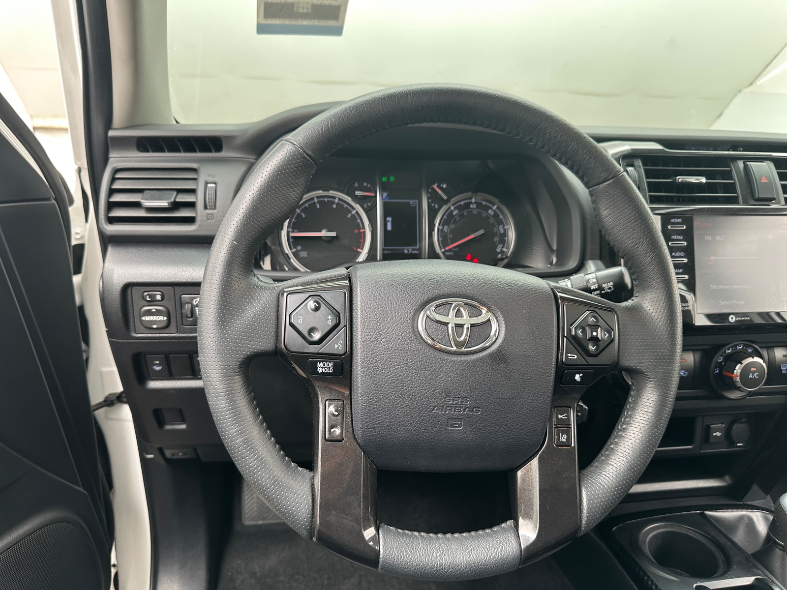 Thumbnail: 2020 Toyota 4Runner - 4