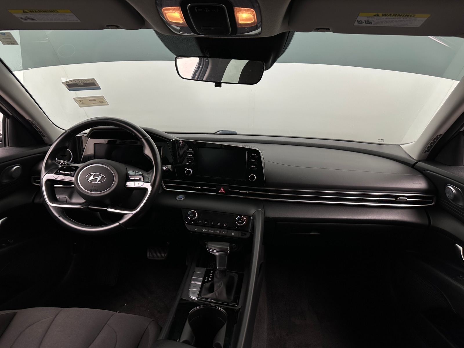 Thumbnail: 2021 Hyundai Elantra - 3