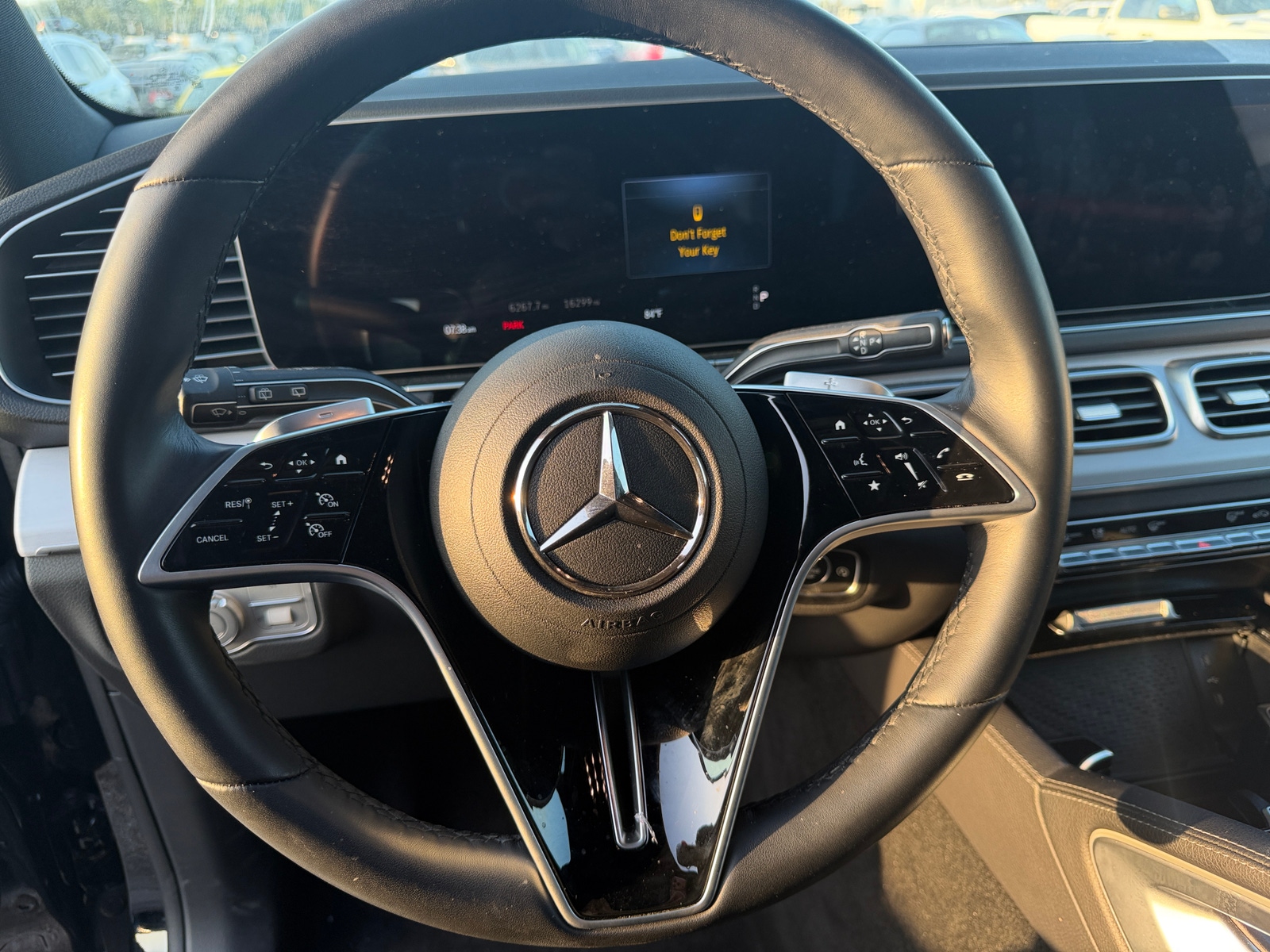 Thumbnail: 2026 Mercedes-Benz GLE - 4