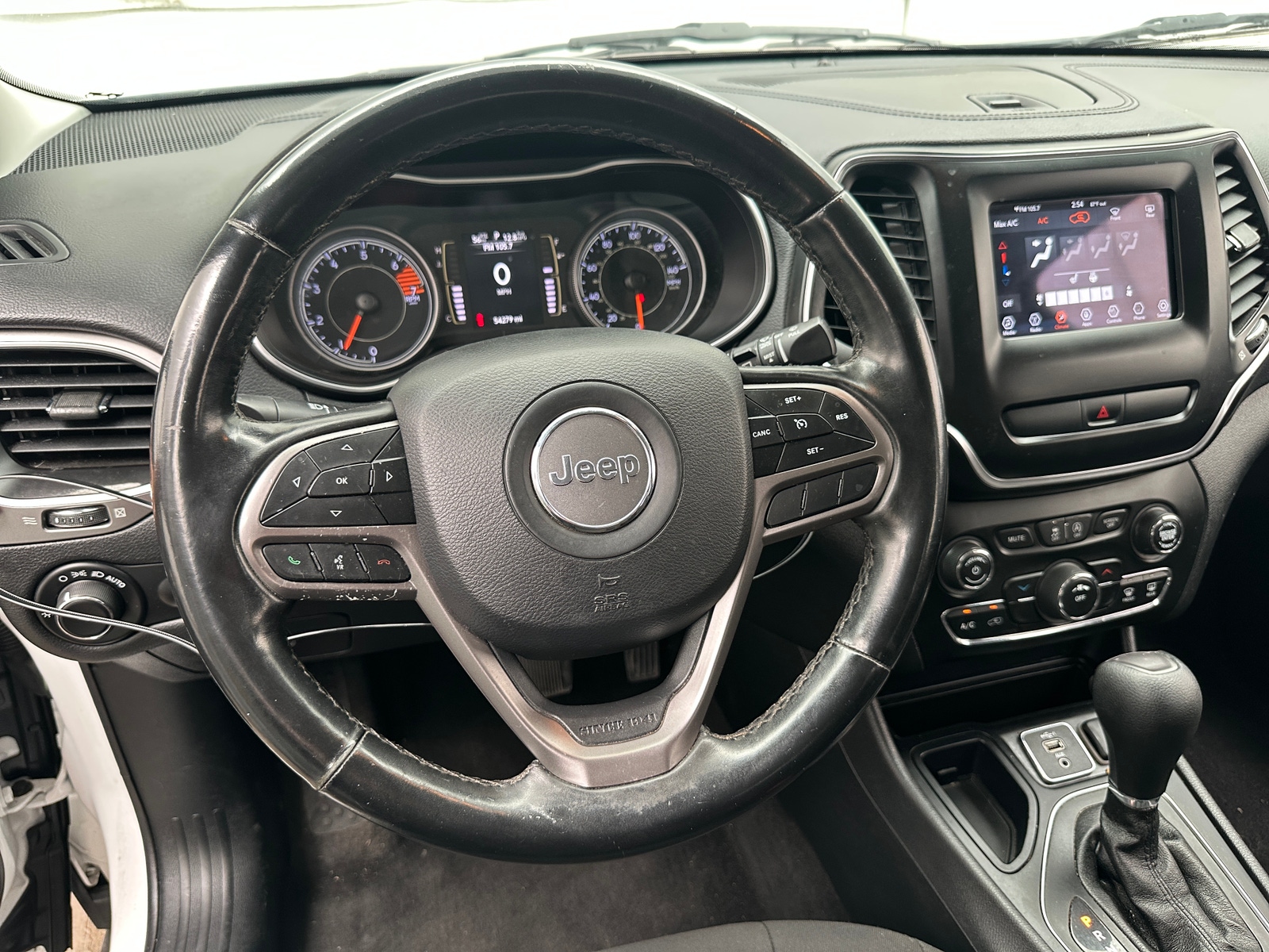Thumbnail: 2020 Jeep Cherokee - 5