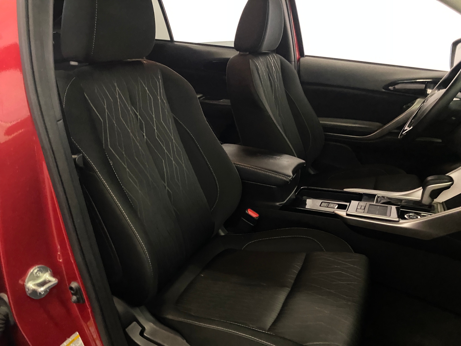Thumbnail: 2018 Mitsubishi Eclipse Cross - 2