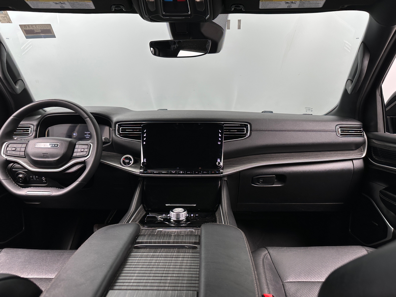 Thumbnail: 2024 Jeep Wagoneer - 2