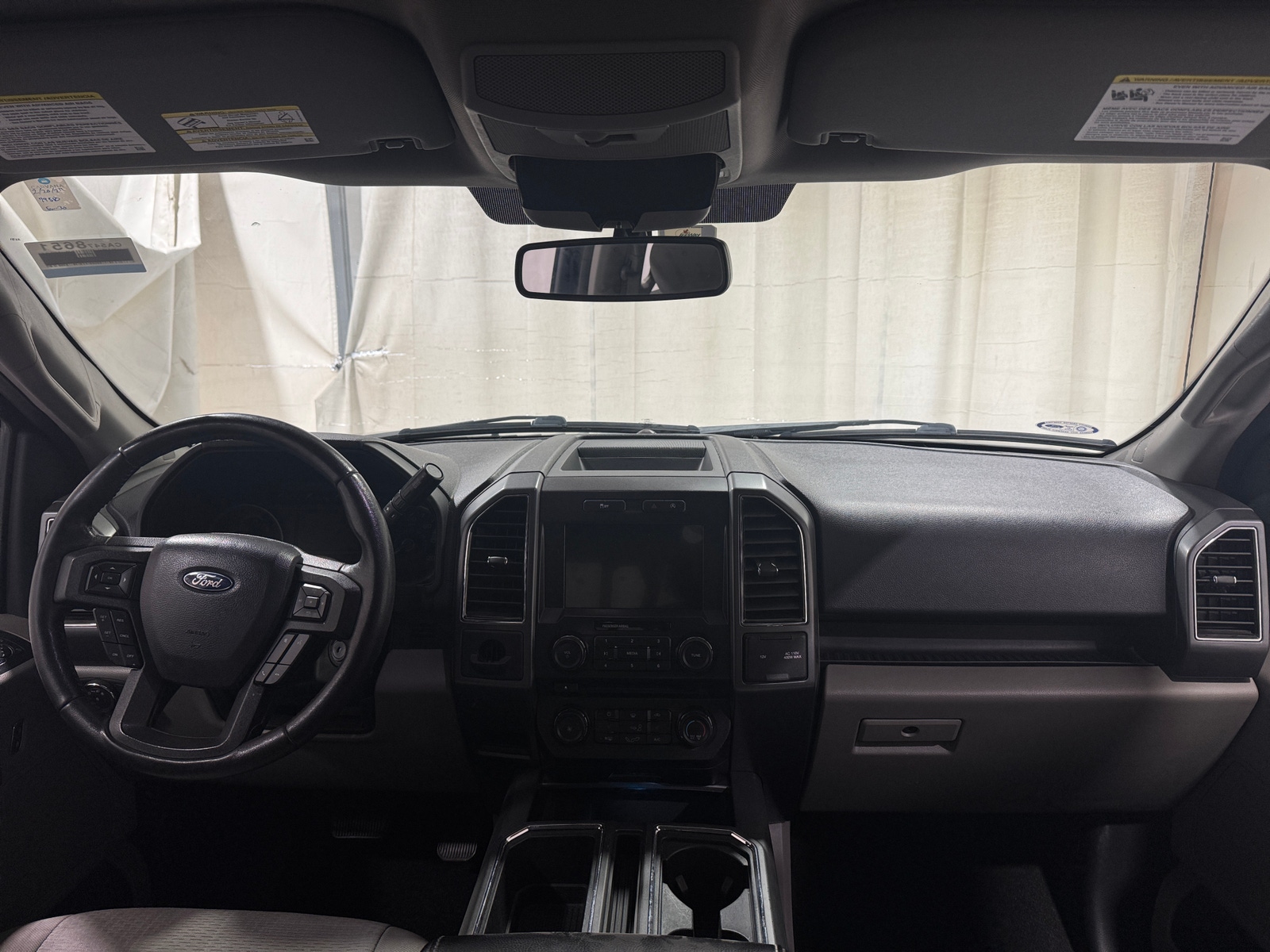 Thumbnail: 2018 Ford Econoline - 3